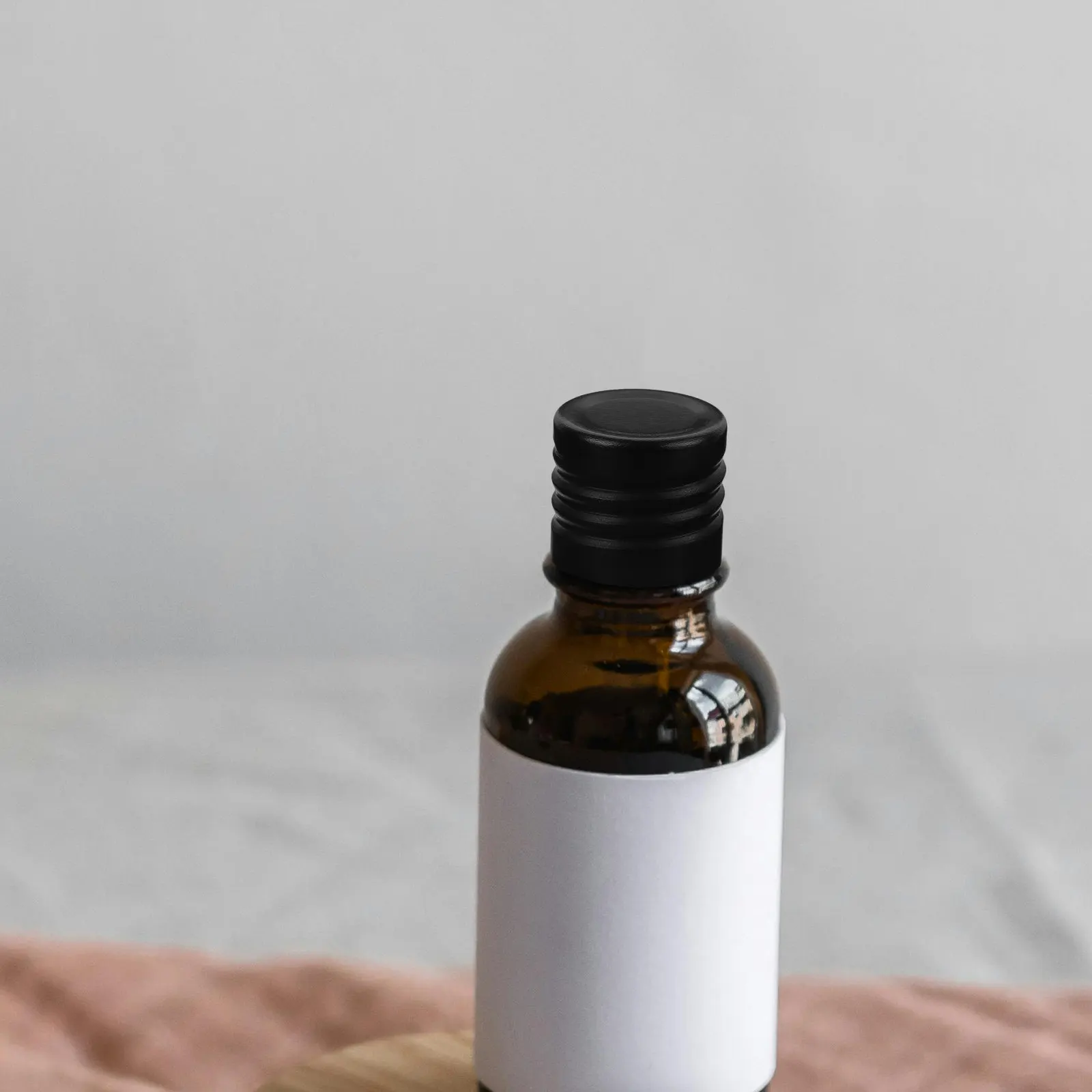 

3Pcs Sturdy Anodized Aluminum Bottle Lids Leak-Proof Screw Caps for Glass Jars Water Cups Juice Bottles Small Threaded Sealing