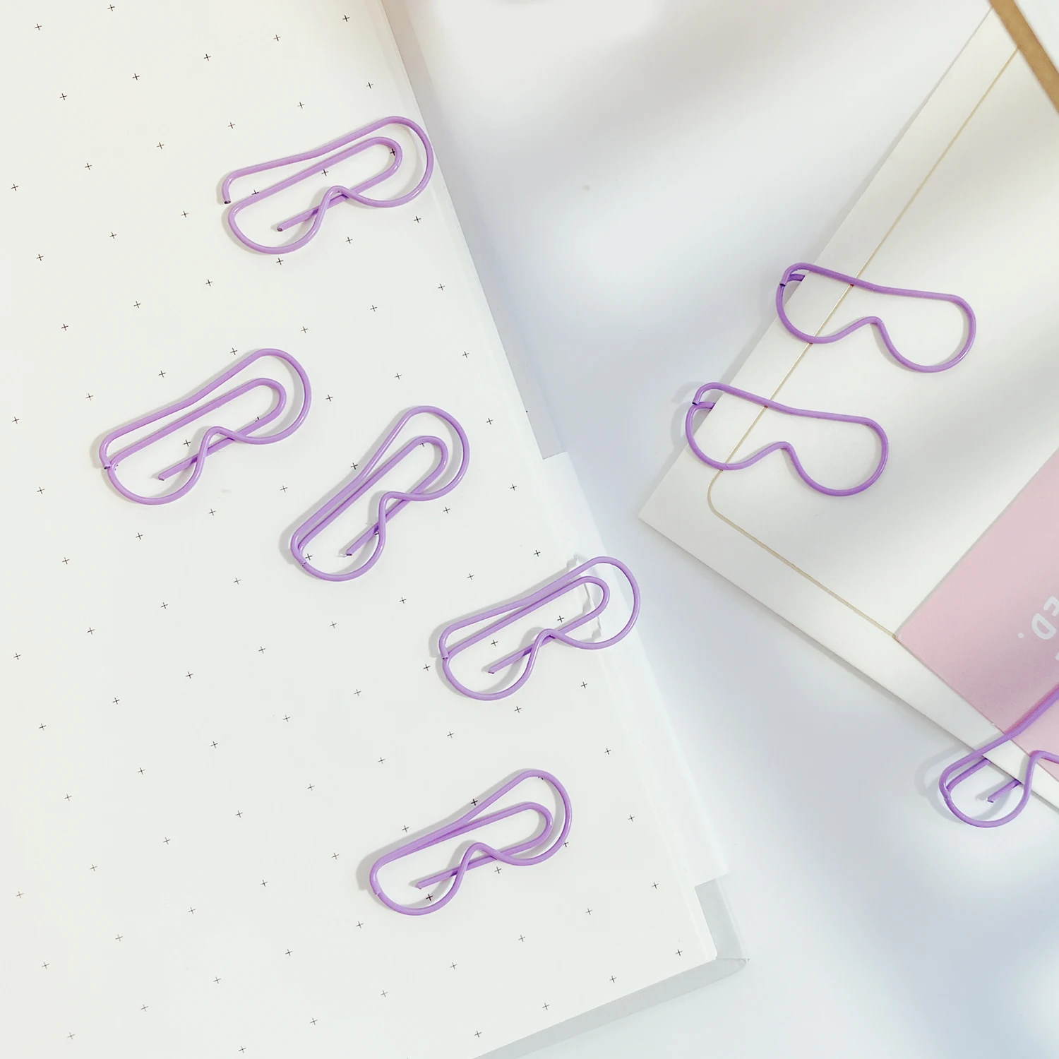 

20 pcs/pack purple cute Eye mask Mini Paper Clips Kawaii Stationery Metal Clear Binder Clips Photos Tickets Notes Letter