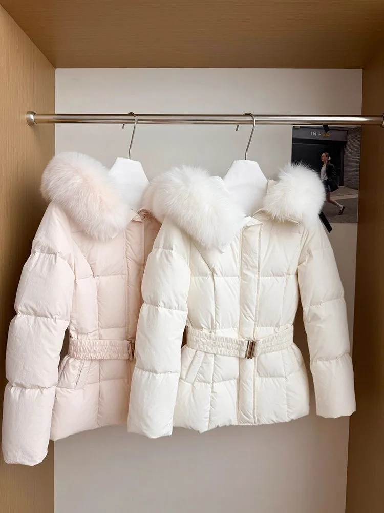 

Korean Sle Women's Cotton Jaet Hooded Quilted Coat Slim Fit Warm Gentle Winter Outerwear with Fur Trim Waist-Cinching