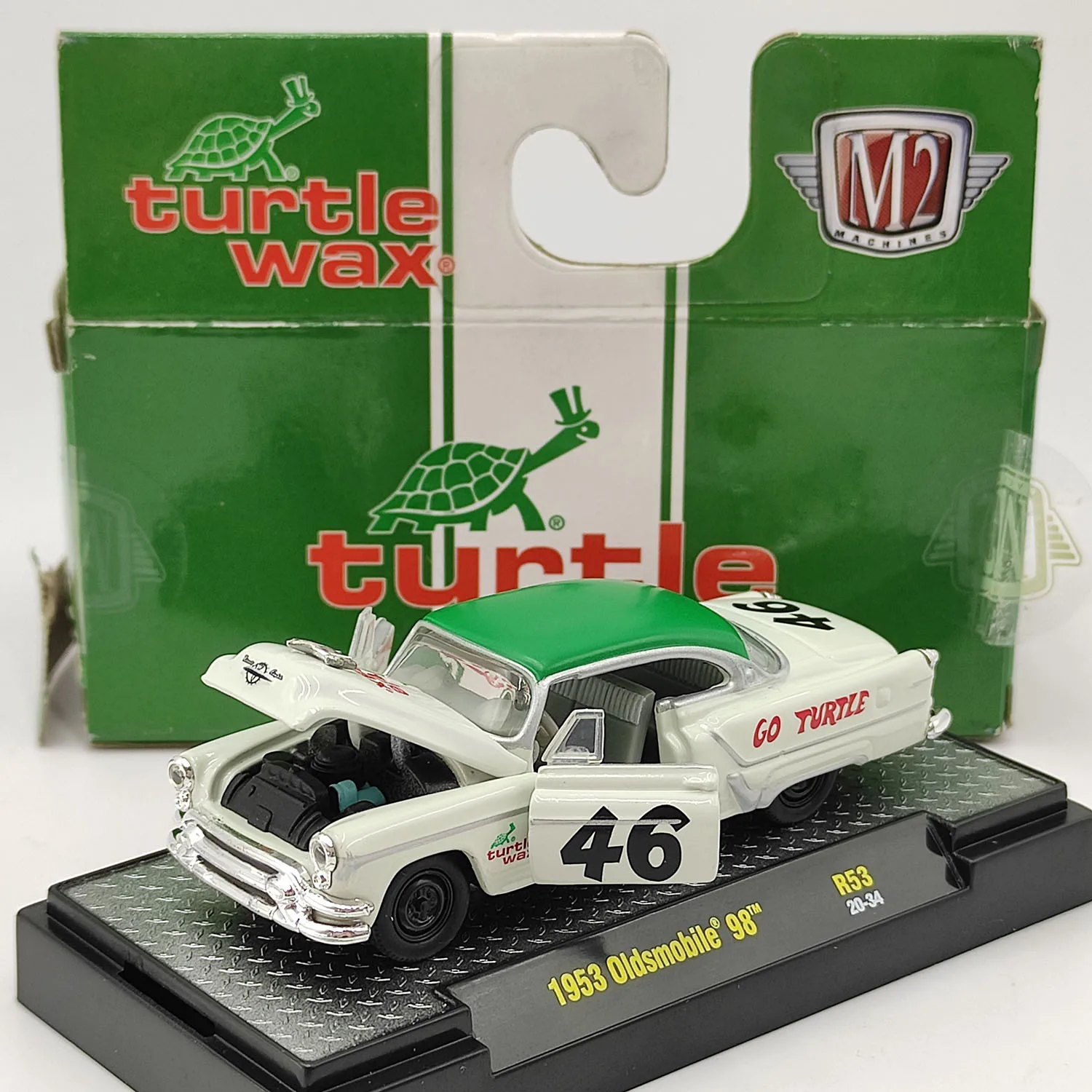 

Diecast M2 1/64 Scale 1953 0ldsmobile 98 Three-door White Vintage Car Alloy Car Model Collectible Toy Gift Souvenir Display