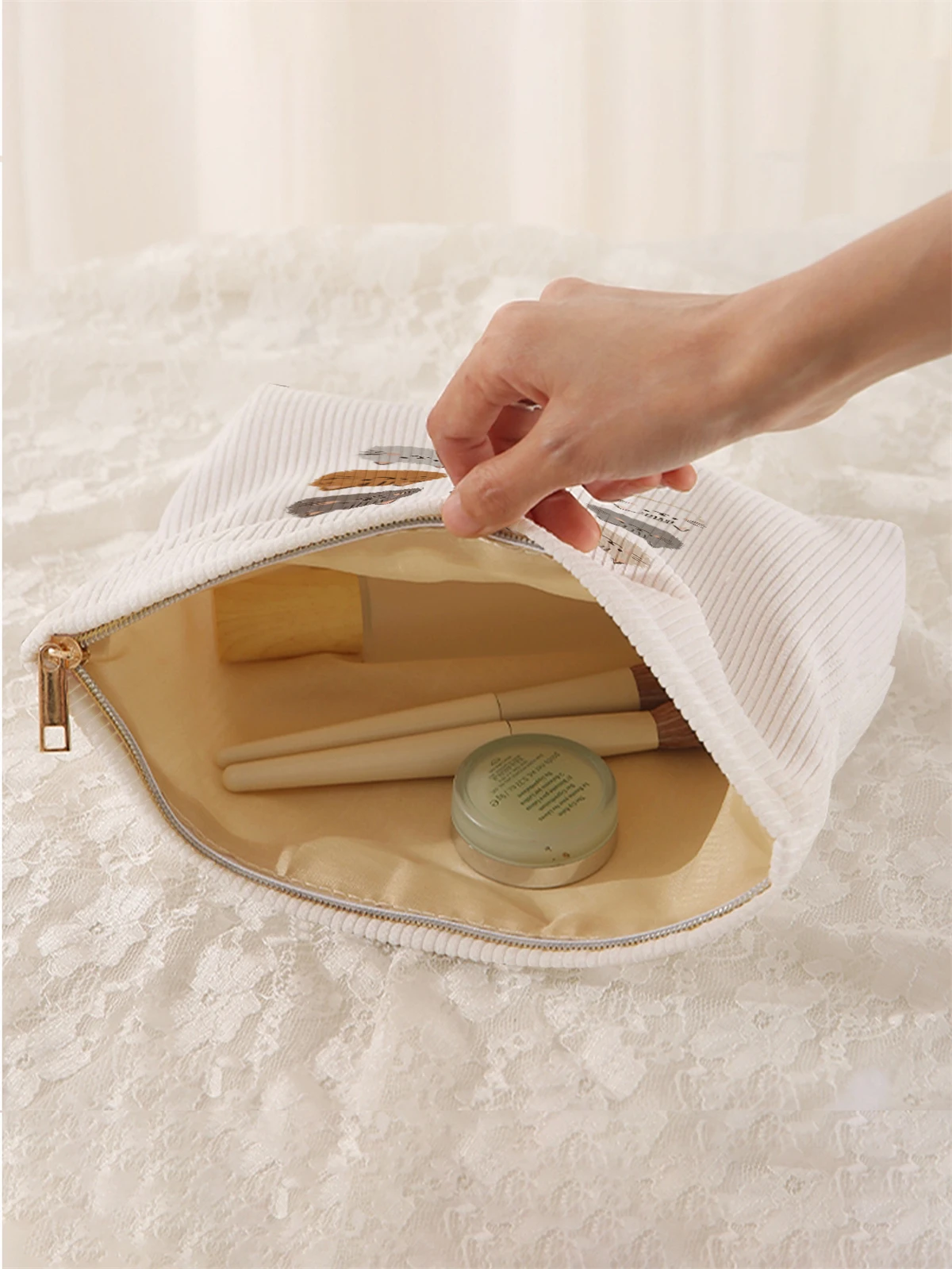 قطعة واحدة من حقيبة مكياج سروال قصير مطبوعة بنمط قطة، صندوق تخزين مكياج بسحاب خفيف الوزن، حقيبة متعددة الوظائف مع بطانة #3