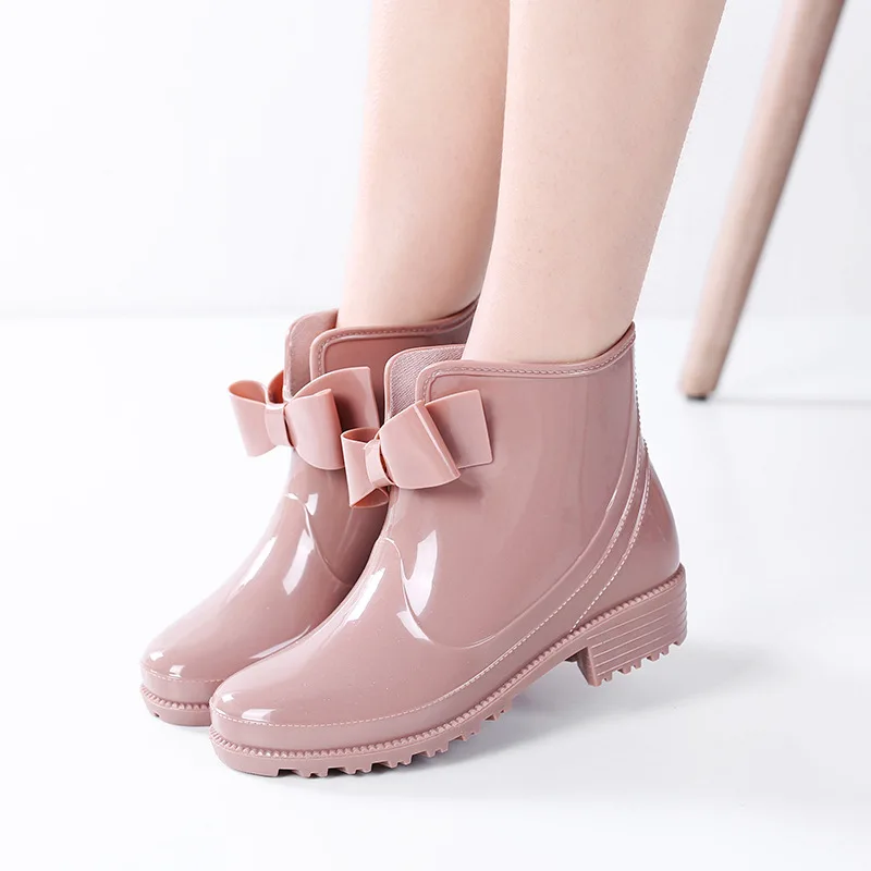 Fashion Short Tube Women\'s Rain Boots Spring And Summer New PVC Fashion Flat Waterproof Non-Slip Women\'s Water Shoes 35-41