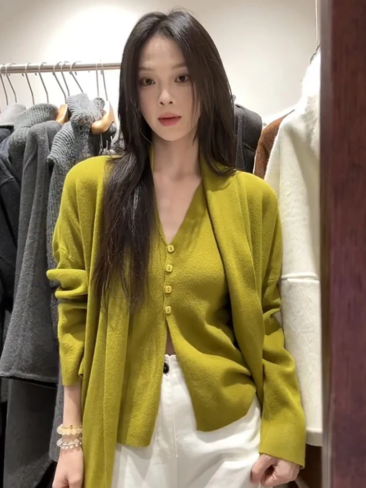 

Корейский вязаный кардиган с V-образным вырезом на одной пуговице, женский осенне-зимний комплект из двух предметов, новинка для создания молодого образа