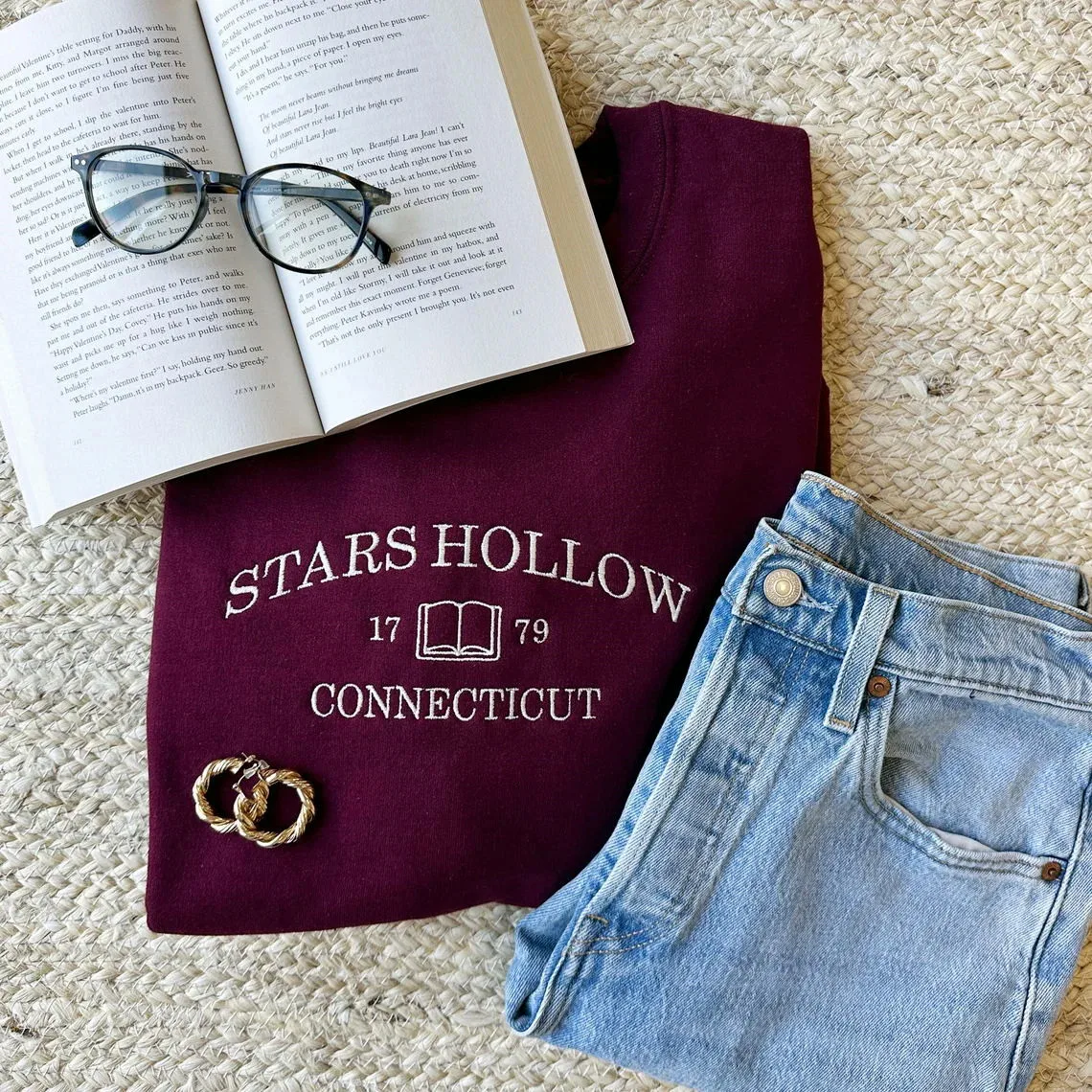 Stars Hollow Connecticut Embroidered Crewneck Sweatshirts Women Long Sleeve Thick Fleece Warm Autumn Tops Autumn Fashion Jumper