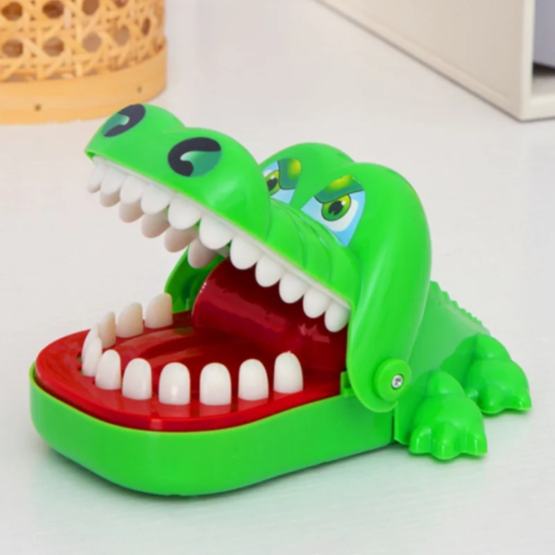 

Crocodile Teeth Toys Alligator Biting Finger Dentist Classic Family Games Party Pranks Children's Lucky Game Decompression Toy
