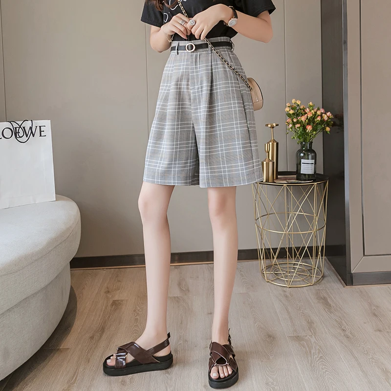 Women Elegant All-match Loose Straight Shorts with Belt 2023 High Waist Summer Vintage Plaid Wide Leg Female Suit Shorts Mature