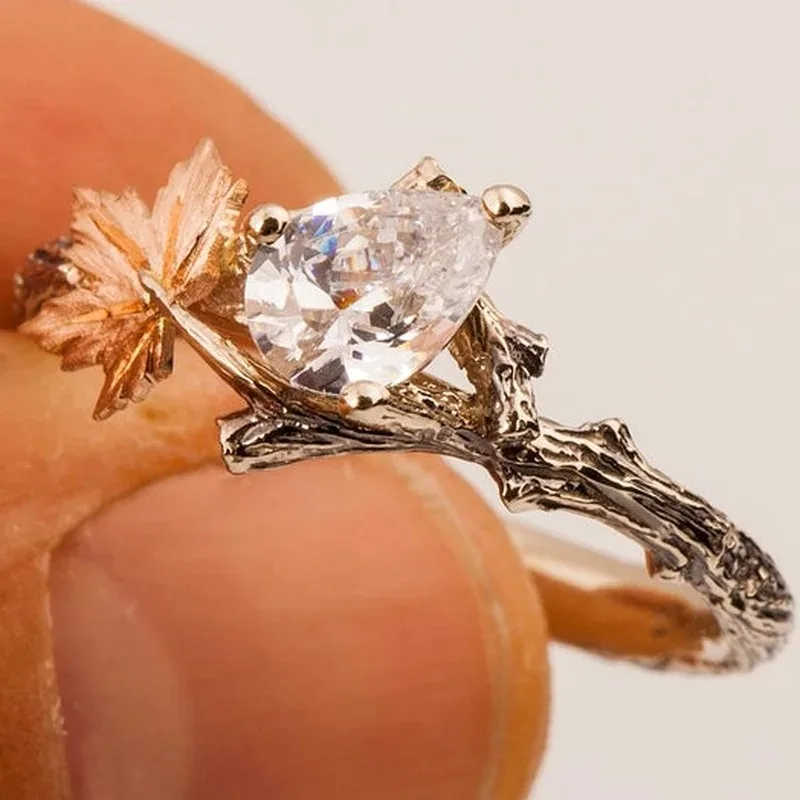 Huajie Classic Women\'s Maple Leaf Shaped Bright Zircon Inlay Elegant Rings Romantic Bride Wedding New Ring Jewelry Tide