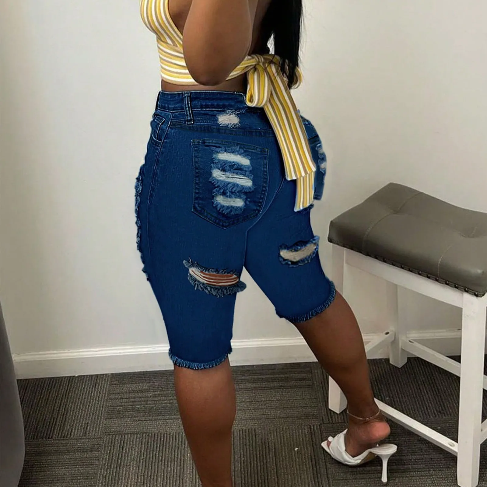 Модные джинсы с токовыми отверстиями, летние удобные узкие джинсовые шорты-карандаш, женские новые повседневные однотонные брюки со средней талией в пять четвертей