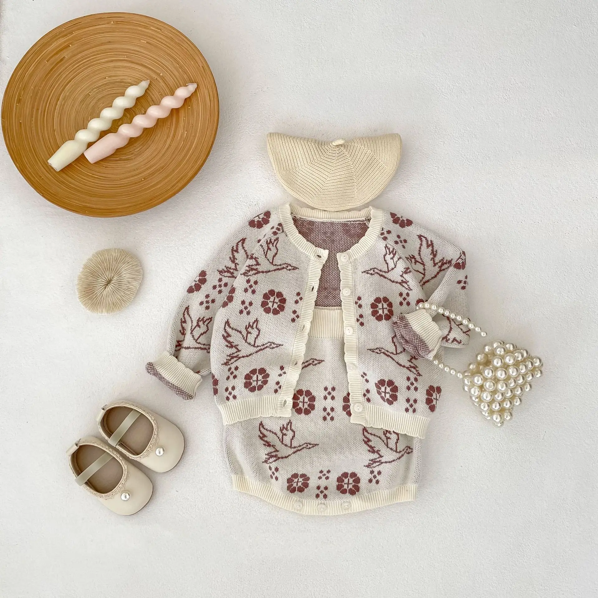 

2025 Winter Baby Unisex Knit 2-Piece Set with Crane Embroidery Round Neck Cardigan + Overalls for Newborn-24 Months Soft Outfit