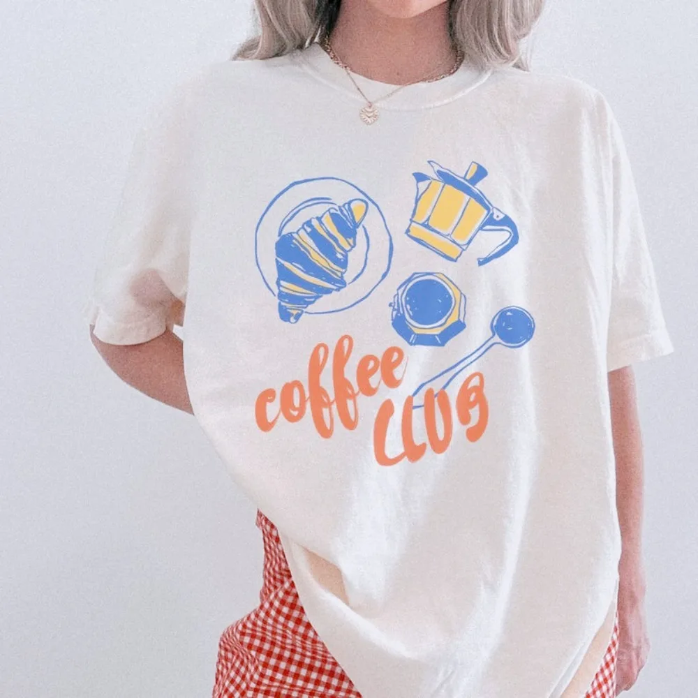 

Coffee Club T-Shirt Coffee Lover Shirt Retro Graphic Printed Tee Coffee and Croissants Tshirt Aesthetic Trendy Women Cotton Tops