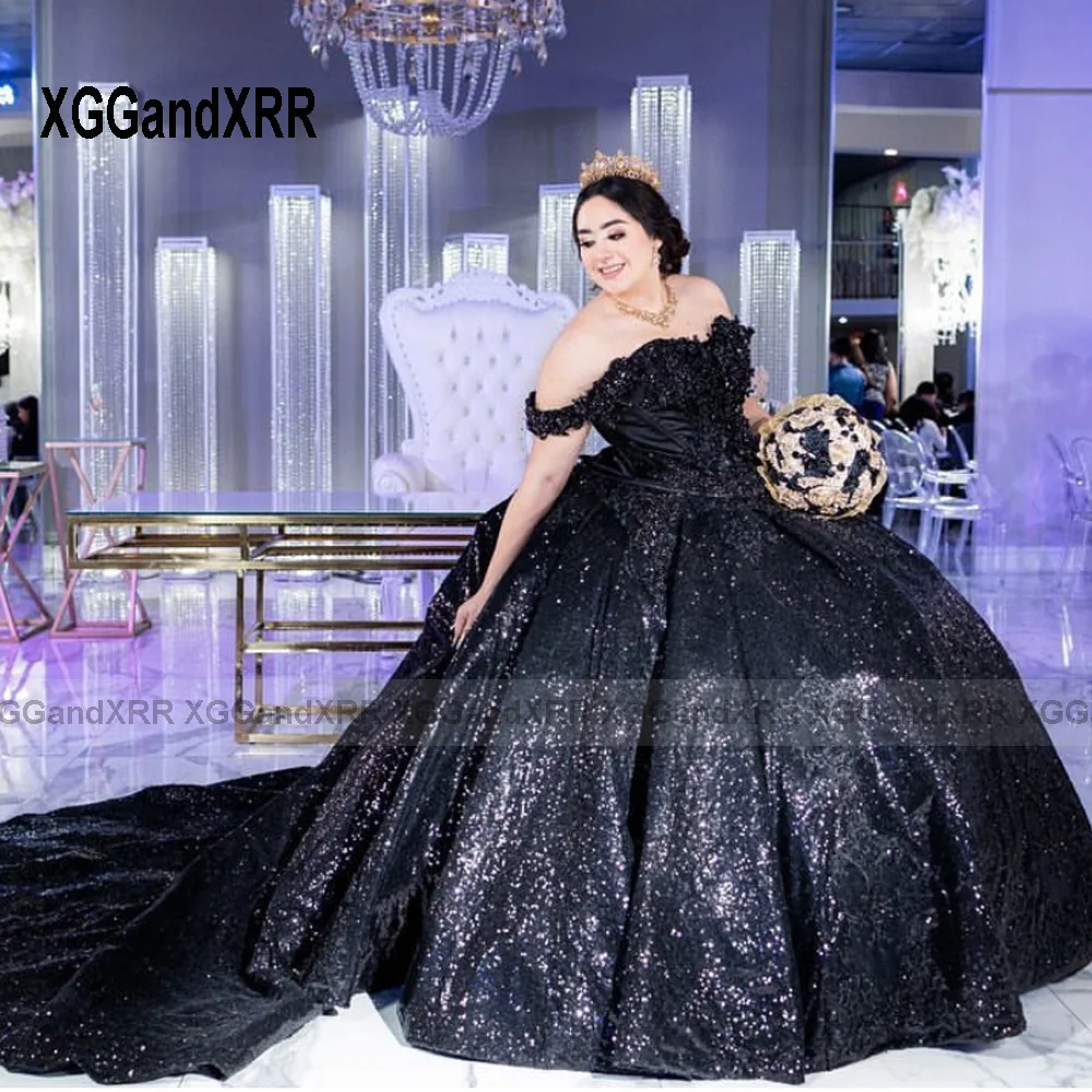 Черные платья Quinceanera 2023 блестящая ткань Ночная королева с открытыми плечами сердечком на шнуровке бальное платье платья на 15 лет