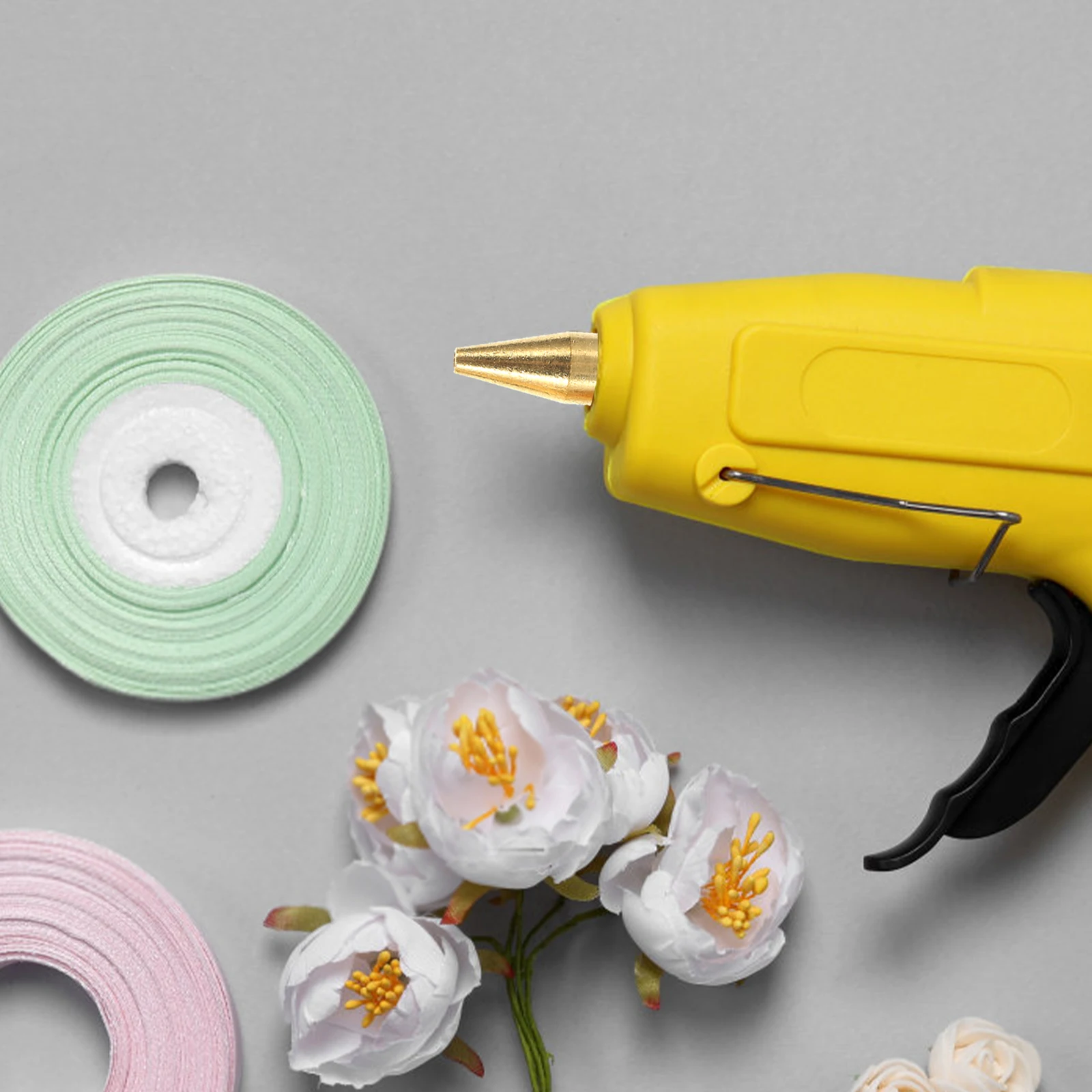 

4Pcs Glue Sprayer Nozzle Copper Heat Resistant Long Tube Hot Melt Tips Fine Nozzle Replacement Glue Sprayer Tip