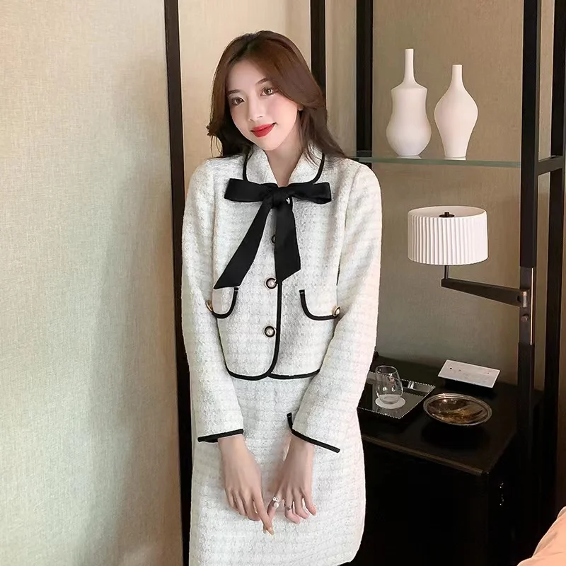 

New Style 2022 Petite Chic Set for Women, Fashionable Age-reducing Butterfly Knot Strap Short Coat Half-body Skirt Two-piece Set