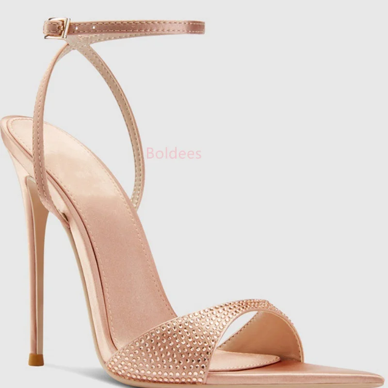 

Женские сандалии золотого и телесного цвета из лакированной кожи со стразами, пикантные сандалии на шпильке, банкетное платье на высоком каблуке, женская обувь большого размера