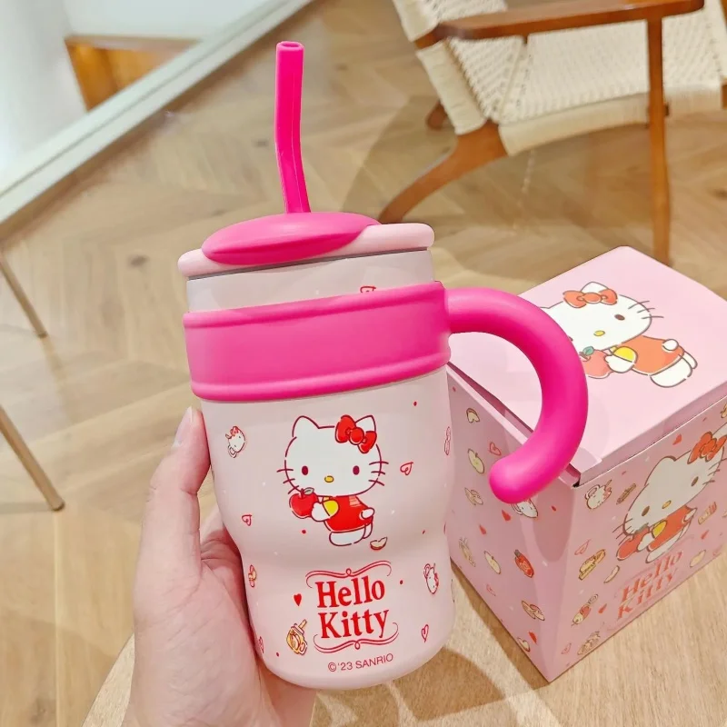 Sanrio izolowana butelka na wodę Hello Kitty śliczna figura słomka o dużej pojemności termos 700ml kubek moja melodia Cartoon dzieci kubek prezenty