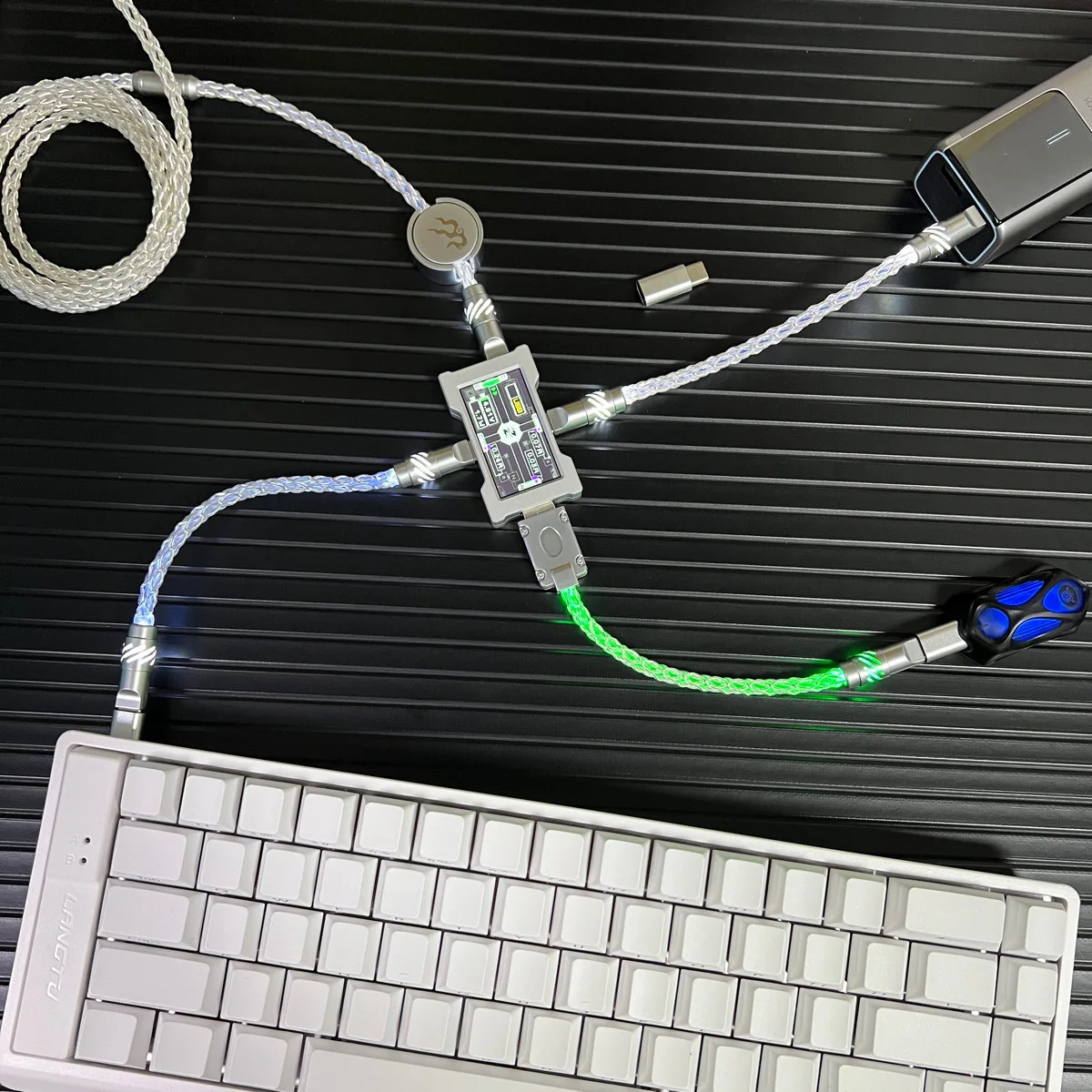 15cm/130cm C-C/USB-C Single crystal copper keyboard cable supports 8k Magnetic controllable lights for HM hub Computer Keyboard