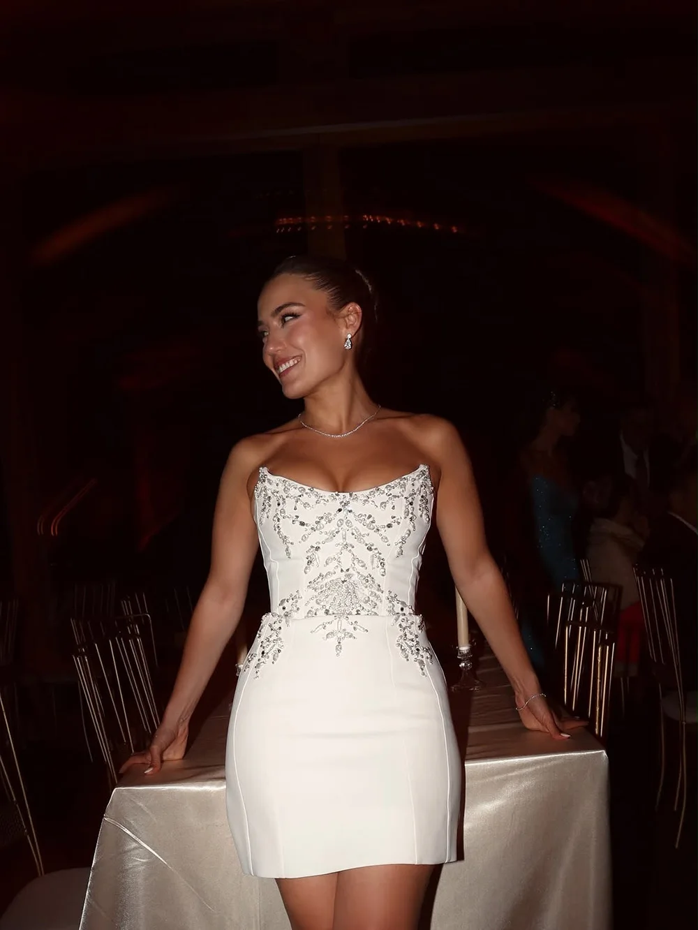 Customized Short Wedding Dress 2026 Strapless Beaded Corset Crystal Rhinestone Bodycon Wedding Party Dress Bridal Gown