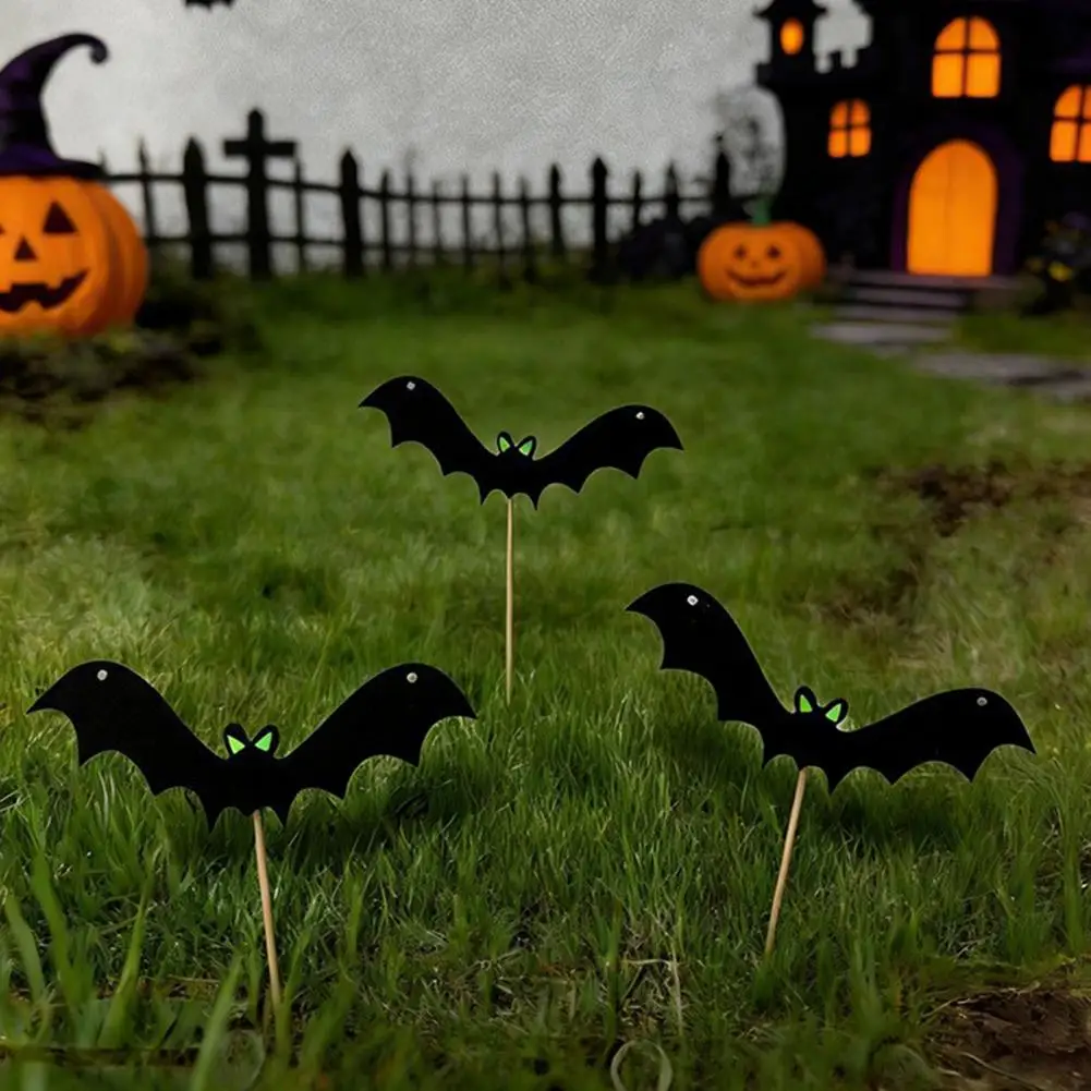 Halloween Bat Yard Stakes Halloween Bat Garden Stake with Glowing Green Eyes Waterproof Outdoor Lawn Decor Flying for Haunted
