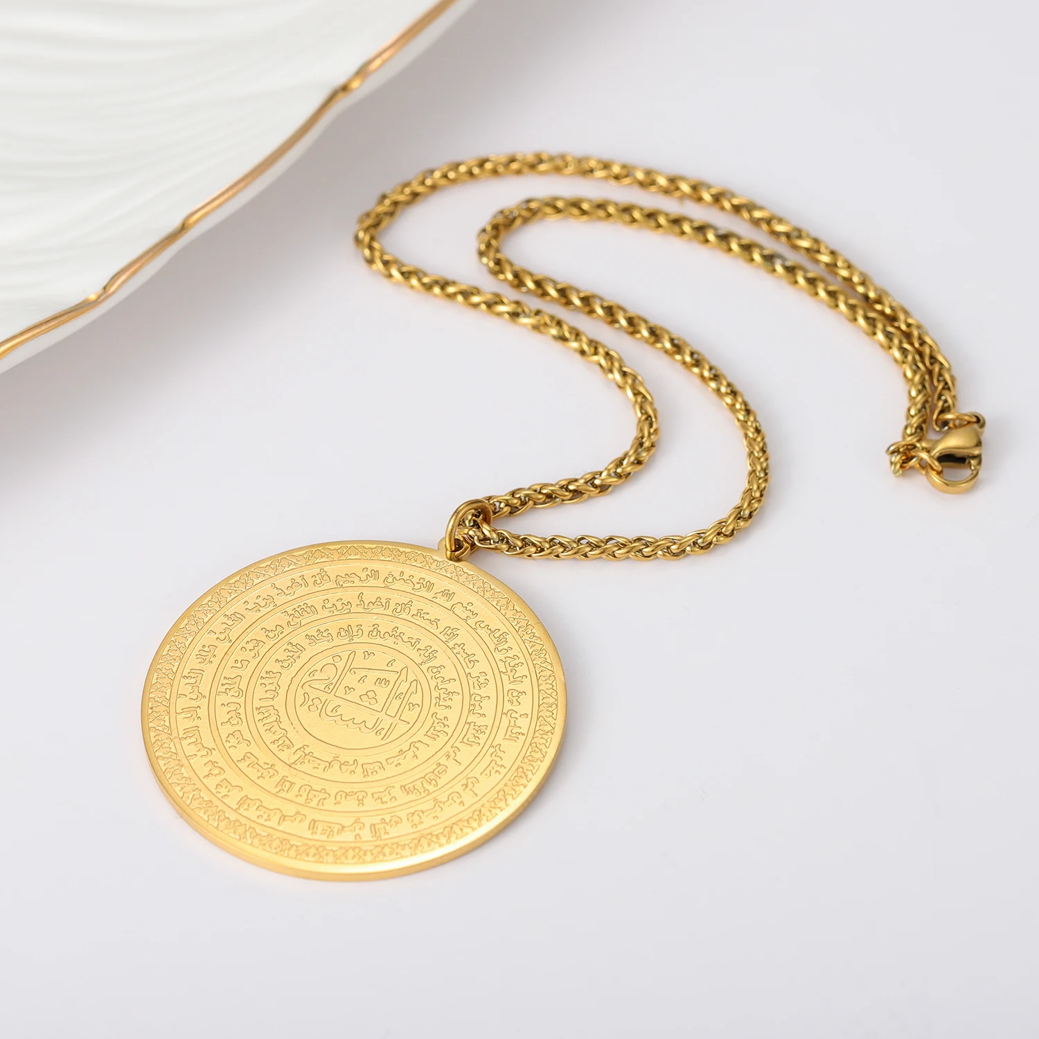 Quran Muslim Car Round Pendant Stainless Steel 18K Gold Plated Pendant Arabian Cycling Pendant Gift for Family Men's Jewelry view 3