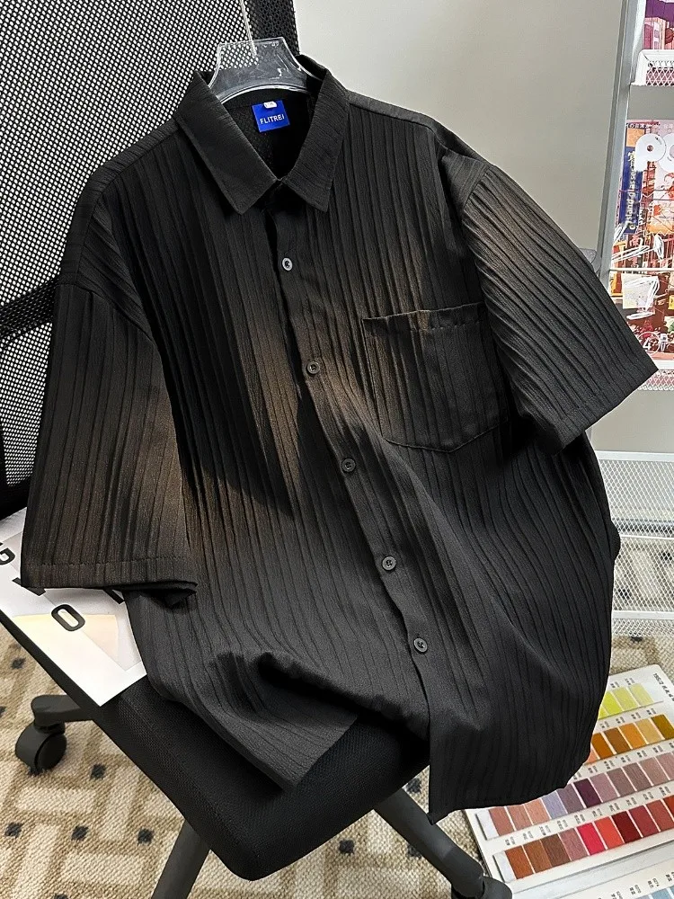 Summer Thin Stripe ort Sve Casual irt for Men Lightweight Loose Fit Button down Anti-Wrinkle Treaent Trendy Youth Fa...