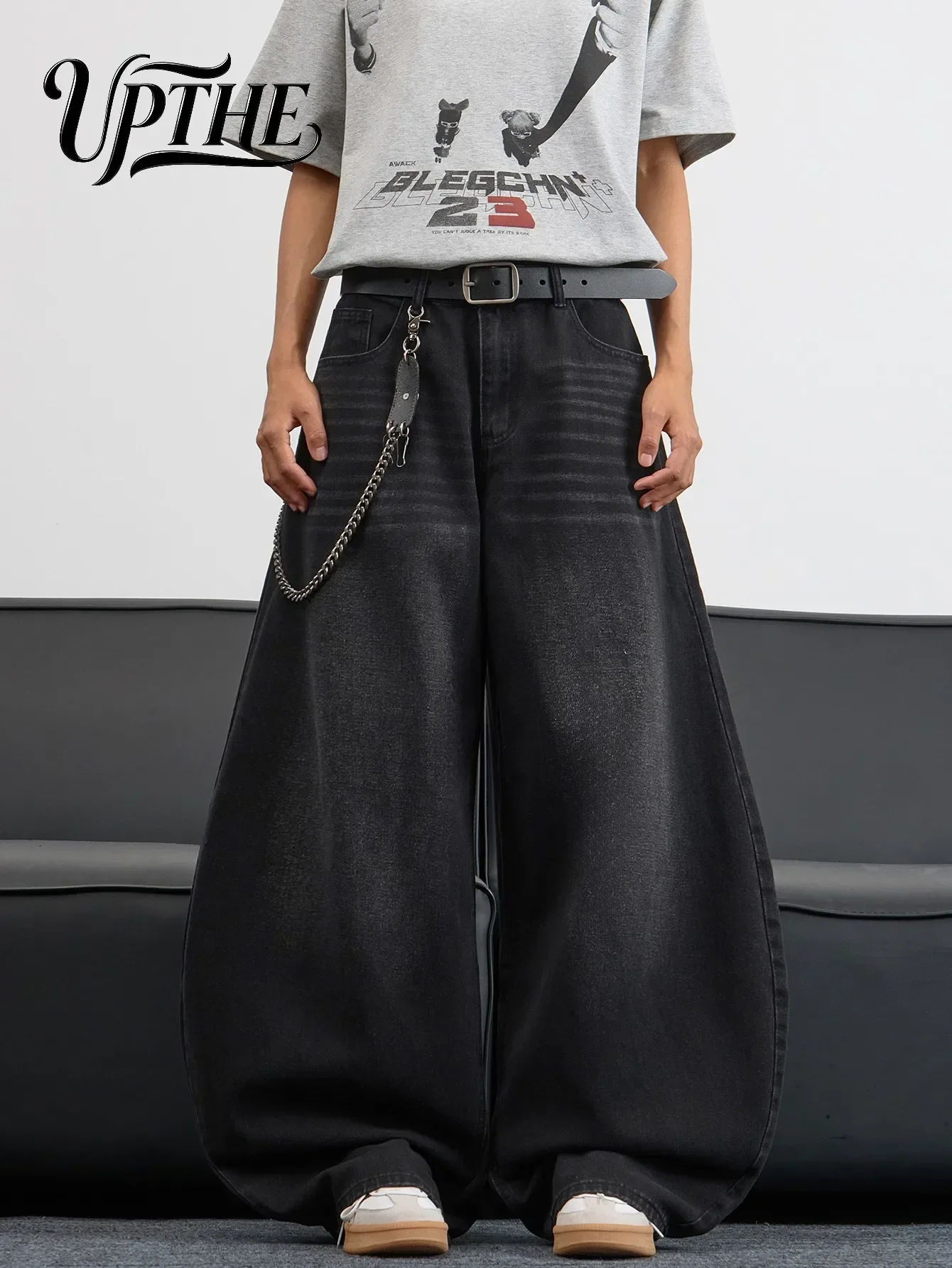 2026 New Fashion, Men's Black Loose Wide-leg Jeans, Y2K Hip-hop Street Style Embroidered Jeans, Oversized Loose Skateboard Jeans, Suitable for Street Activities.