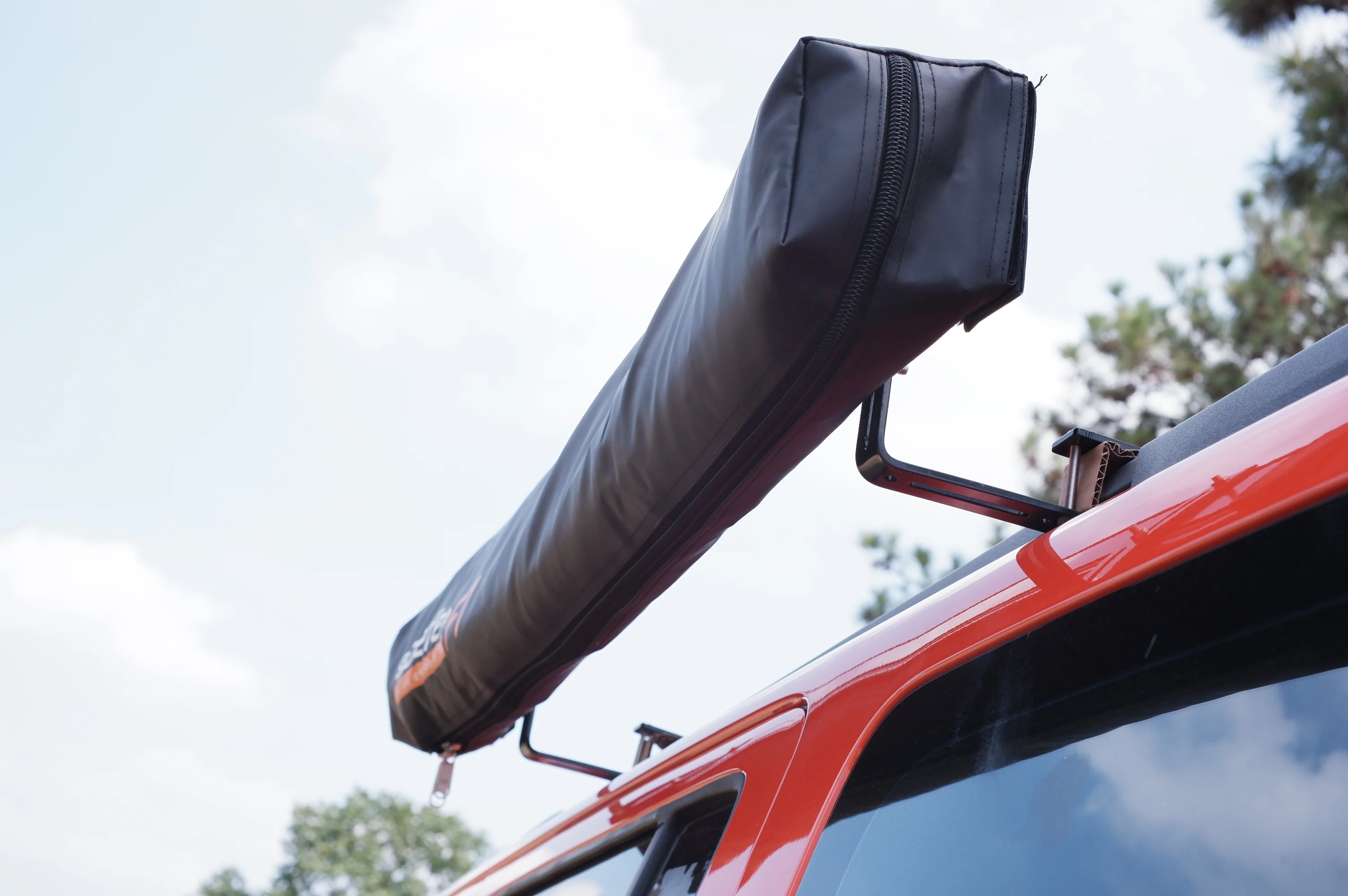 F1 Vehicle Mounted Shower Awning Tent-Roof Top Double Layer AllSeason WaterproofPortable Privacy Enclosure For Camping