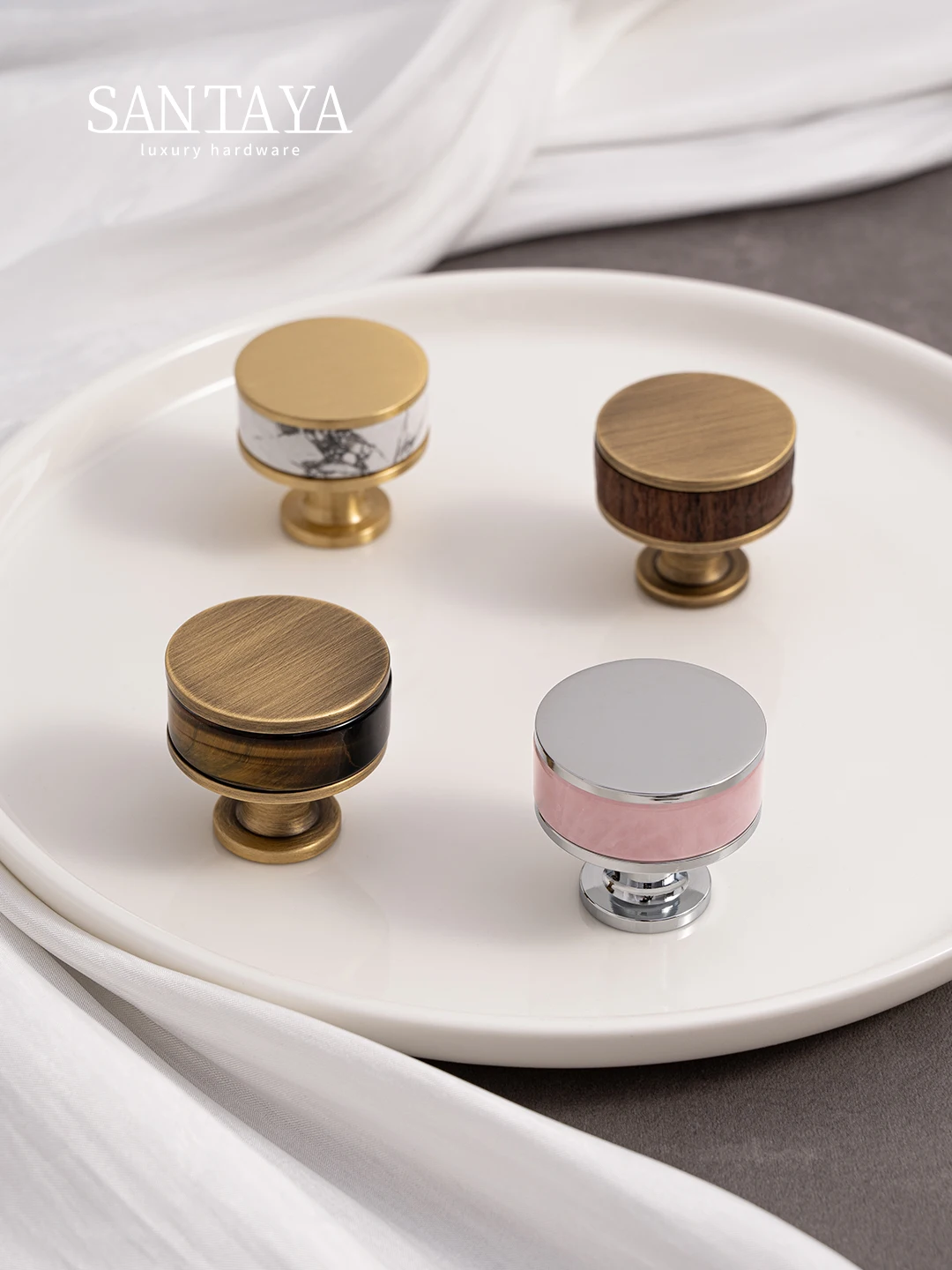 

Antique Brass Pulls Natural Stone Crystal Kitchen Cabinet Pulls Walnut Drawer Knobs Colored Pulls Chrome Silver Knobs