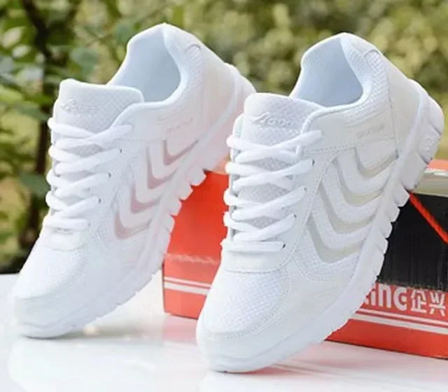 Zapatillas deportivas informales para hombre y mujer, zapatos ligeros de malla transpirable para caminar y bailar, primavera y verano, 2023