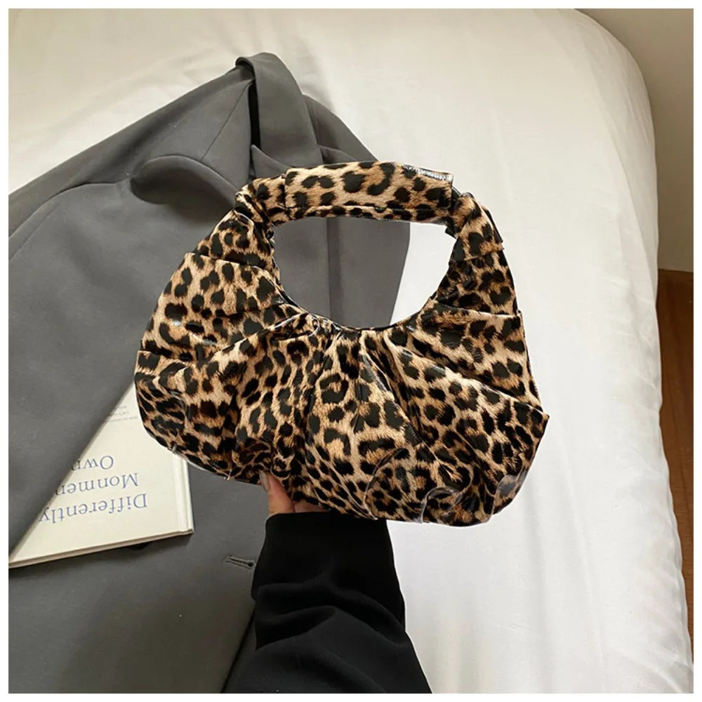 

Fashion Pu Leopard Print Handbag Black Purse Underarm Bag Fashionable Cloud Bag Pu Leather Handbag Travel