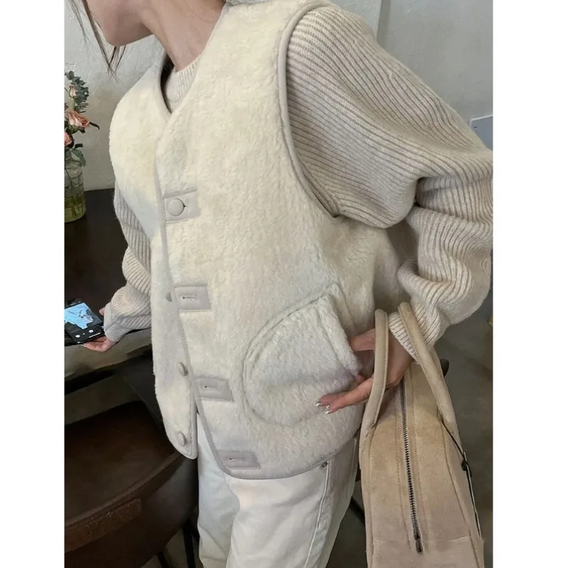 Korean-style Elegant Casual Wear Thickened Vest Coat Women's Autumn Design Knitted Long-sleeved Sweater Two-piece Set