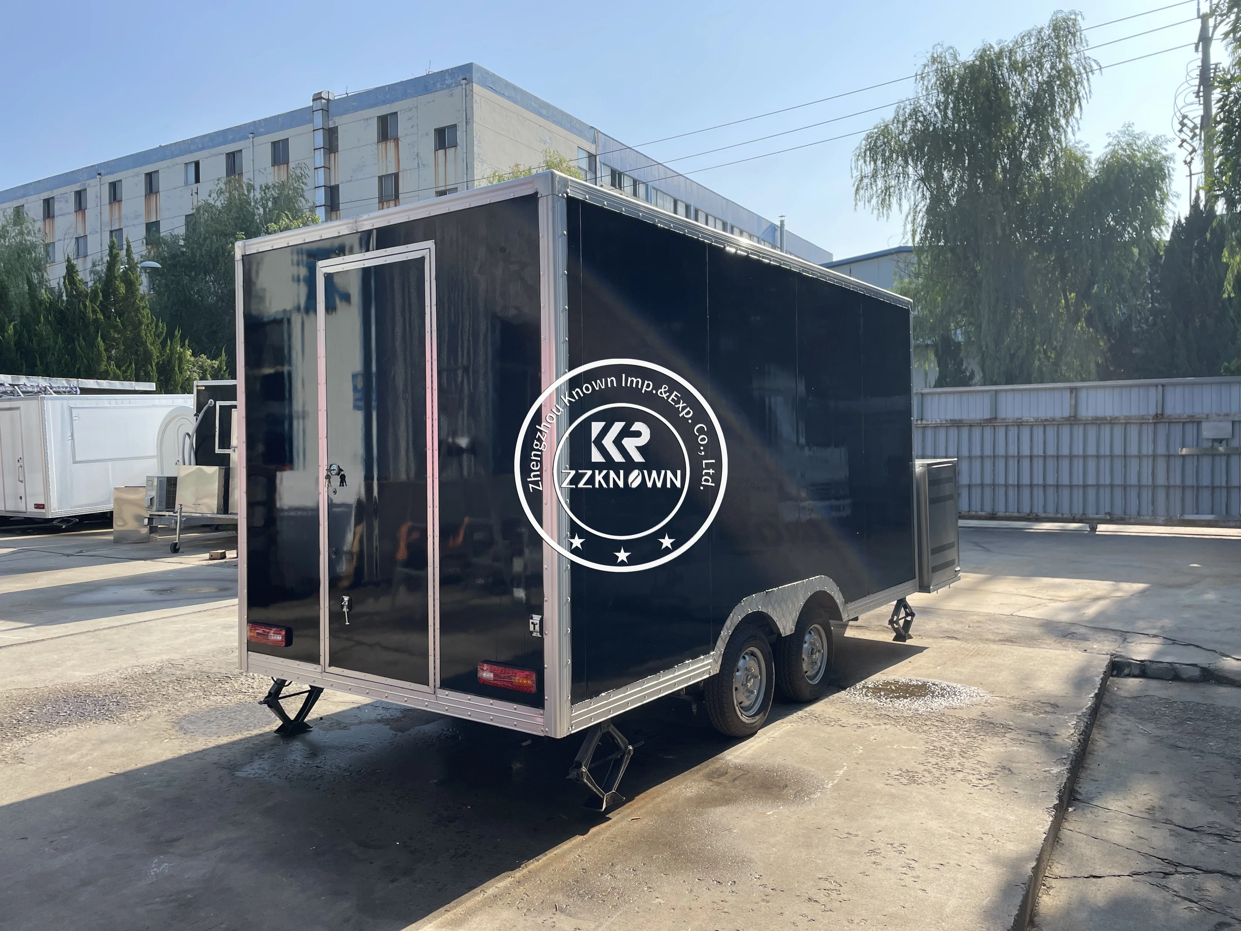 Fully Equipped Mobile Food Truck For Vending On Street Customized Mobile Kitchen Food Concession Trailers For Sale