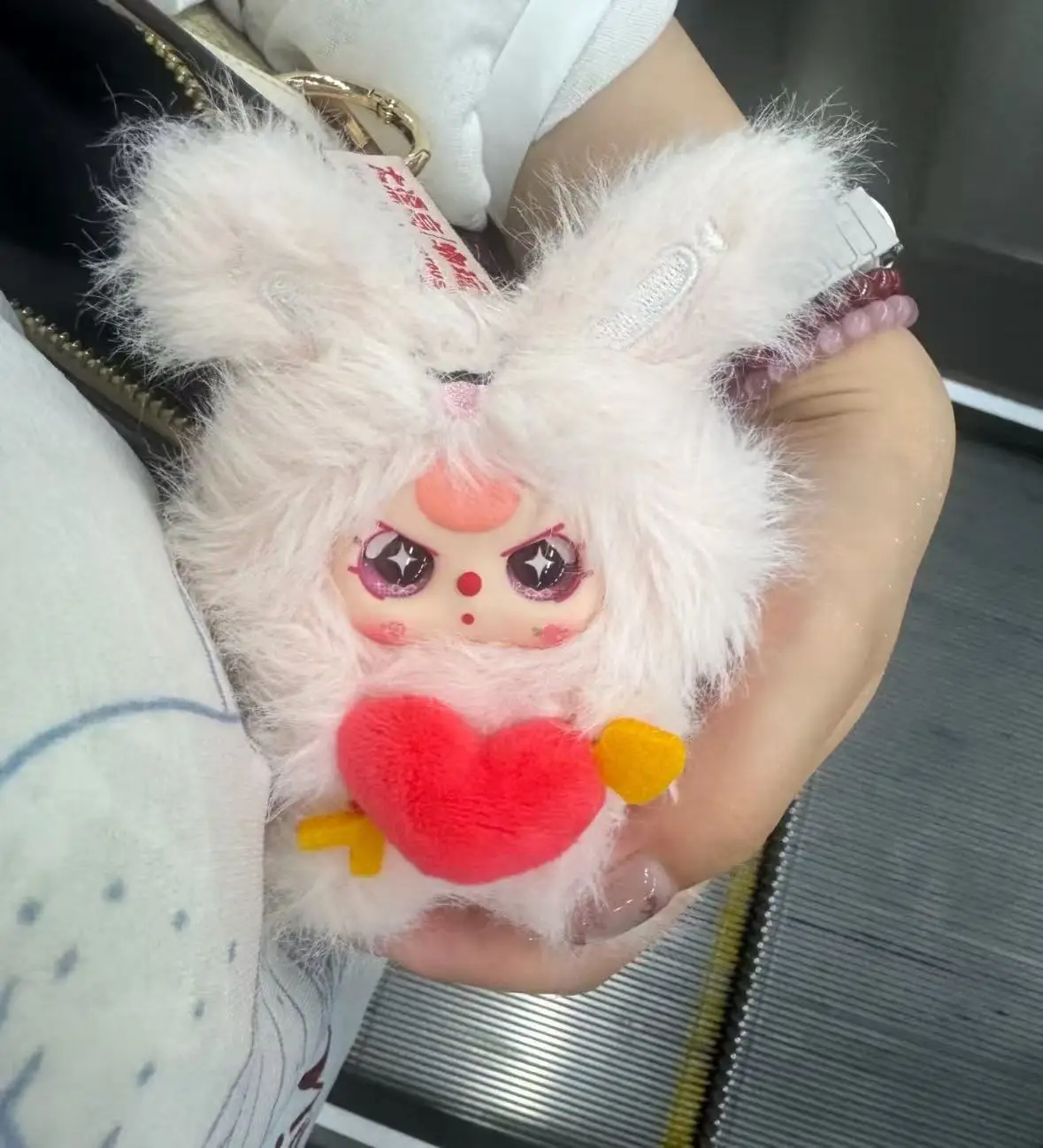 

Новый натуральный ребенок три Купидона Бог любви слепая коробка игрушки украшения брелки милые куклы аниме товары подарки на день рождения