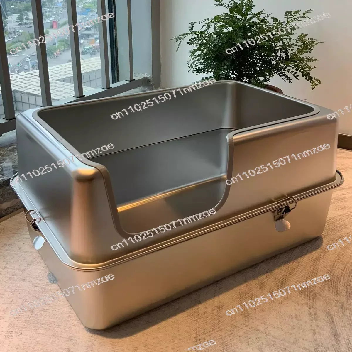 Leak-proof and Deodorizing Extra Large Fully Enclosed Stainless Steel Cat Litter Box Is
