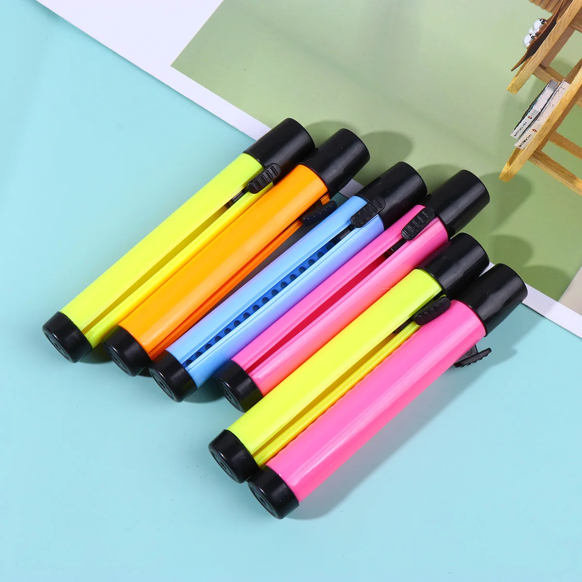 

6Pcs Chalk Holder Set Plastic Eco-Friendly Dust-Free Chalk Storage Clip for Classroom Home Study Teaching Tool Child Safe Design