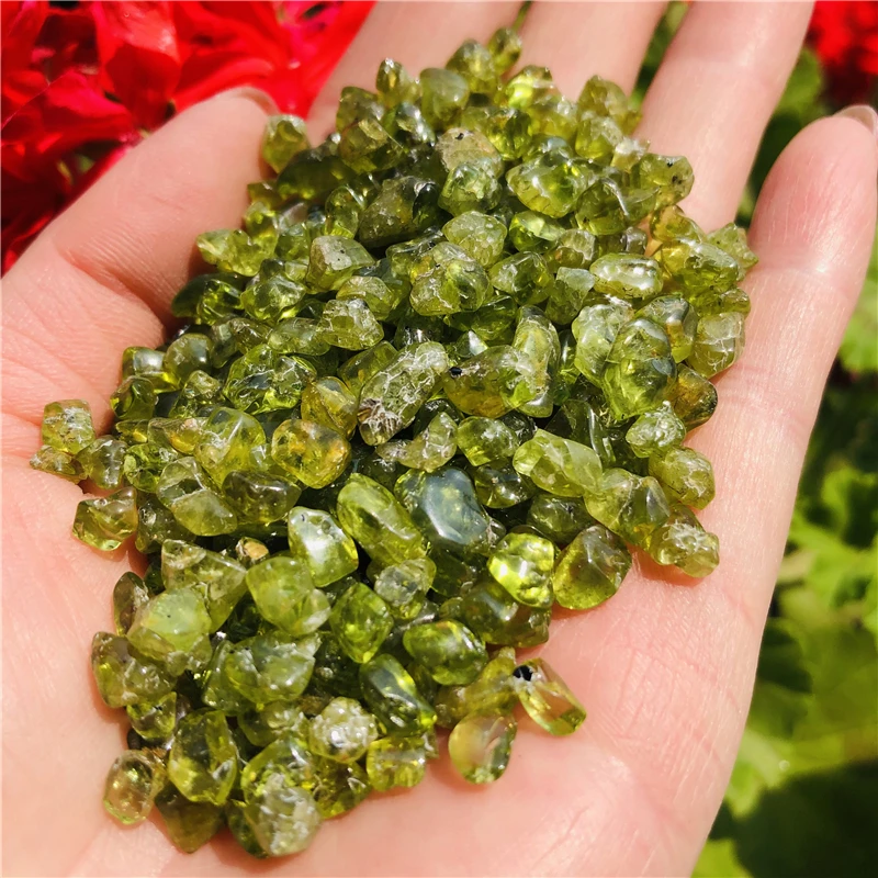 Natural Stone Perido Quartz Olivine Green Crystal Mineral Specimen Rock Chip Gravel Rough Raw Gemstone Decoration