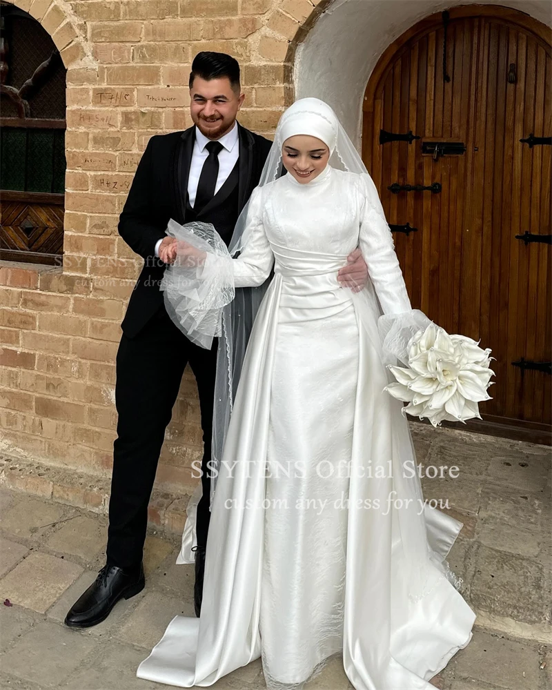 white muslim dress Wedding Dress: Modest Islamic Bridal Gown with Lace Appliques, Long Sleeves & A-Line Silhouette To find your best fit Pure White Cotton Prayer Dress