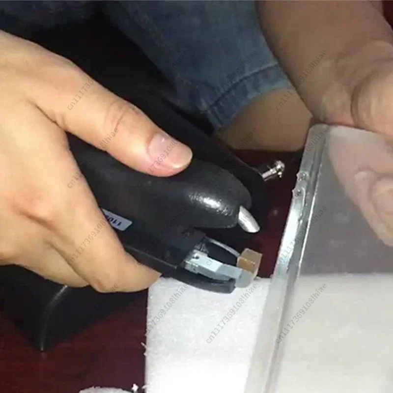 Ultrasonic Cake Box Welding Sealing Machine Portable PVC Plastic Packing Sealer Food Meal Box Small Clip Welder For Food Storage