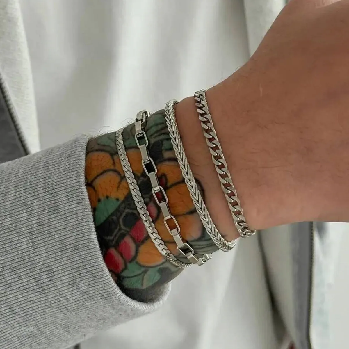 

KunJoe 4pcs/set Trendy Silver Color Cuban Chain Bracelet Men Hip-hop Adjustable Multi-layer Twisted Chain Bangle Jewelry Gifts