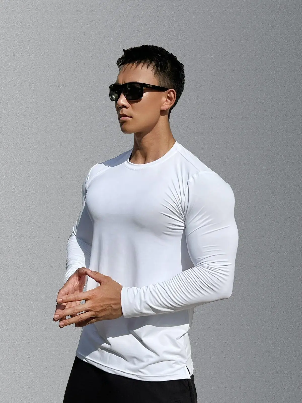 2024 Summer Man Running and Fitness T Shirt Slim Fit Fashion Trend  Motion Fitness O-Neck Long Sleeved Top Tees