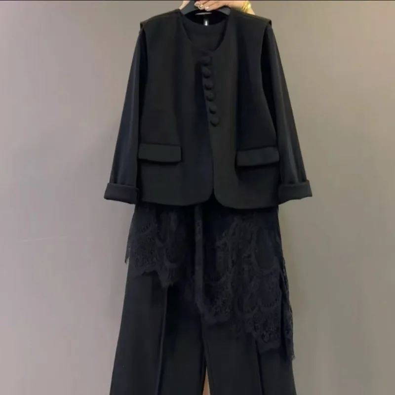 

Темпераментный жилет, футболка с кружевным дизайном, широкие брюки, комплект из трех предметов, женская одежда большого размера, тонкое мясное покрытие