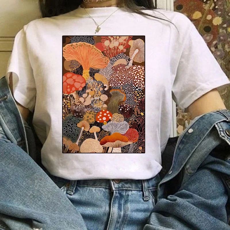 Women's Beautiful Landscape Pattern Simple Japanese Basic T-Shirt Cute White Top Casual Versatile Fun Harajuku Pop T-Shirt