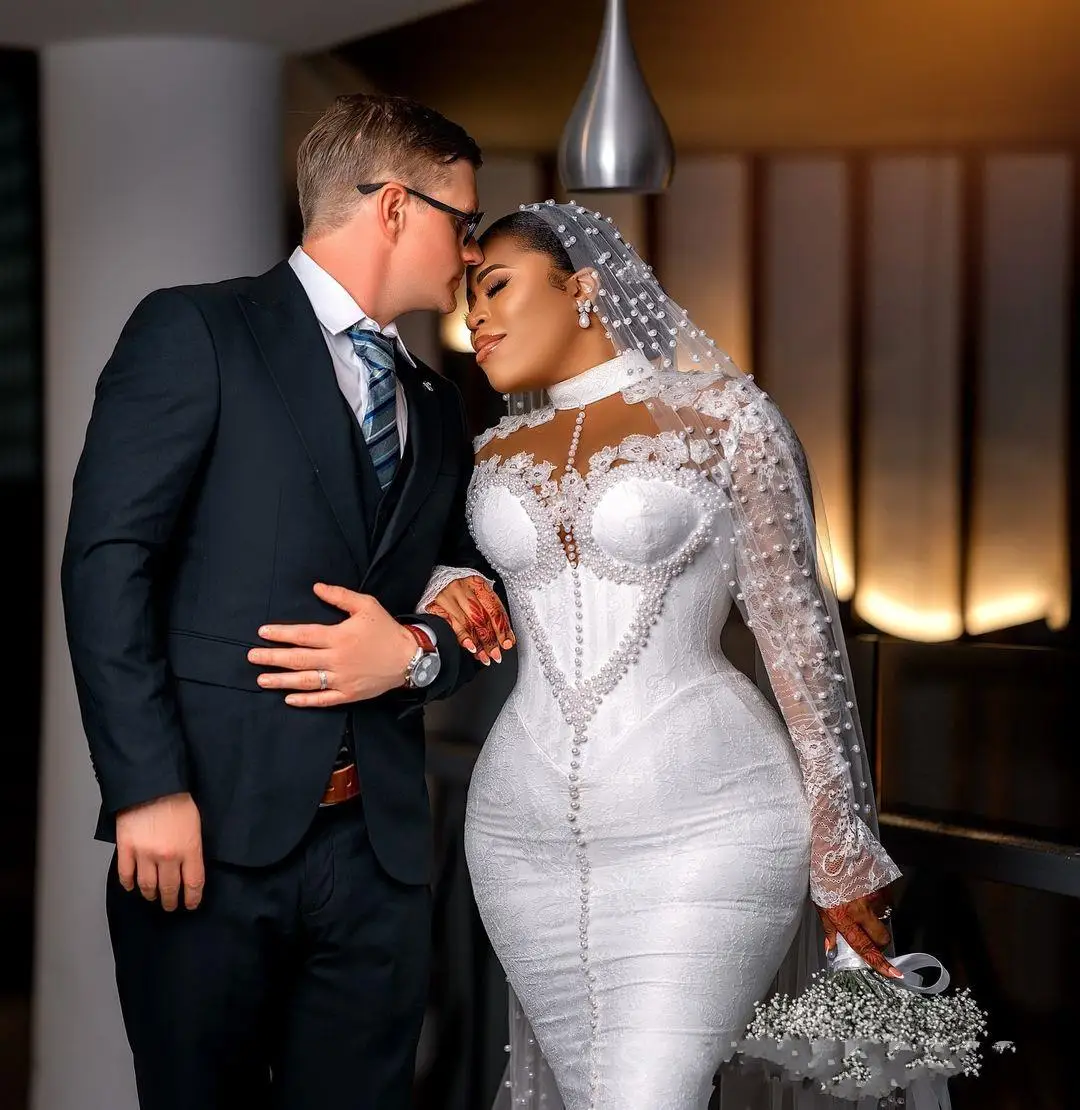 تخصيص عالية الياقة لامعة اللؤلؤ كامل الأكمام حورية البحر فستان الزفاف فيستدو دي كاسامنت الدانتيل العربية أثواب الزفاف