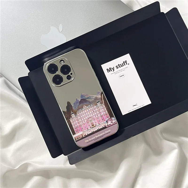 Coreano INS Creative Mirror Back Budapest Hotel custodia per telefono moderna per iPhone 15 14 13 Pro Max Cover posteriore per 12 Pro Funda