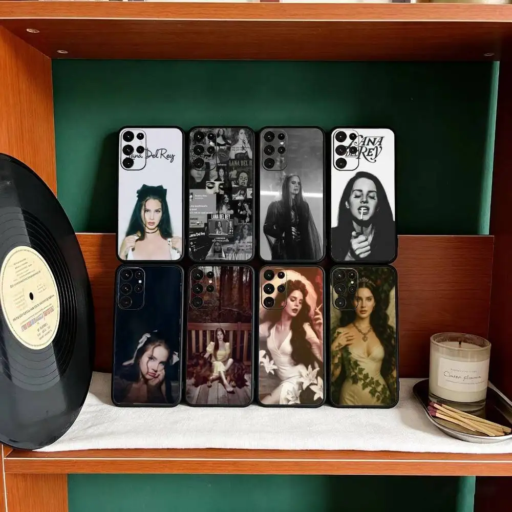 Singer L-Lana Del R… - image