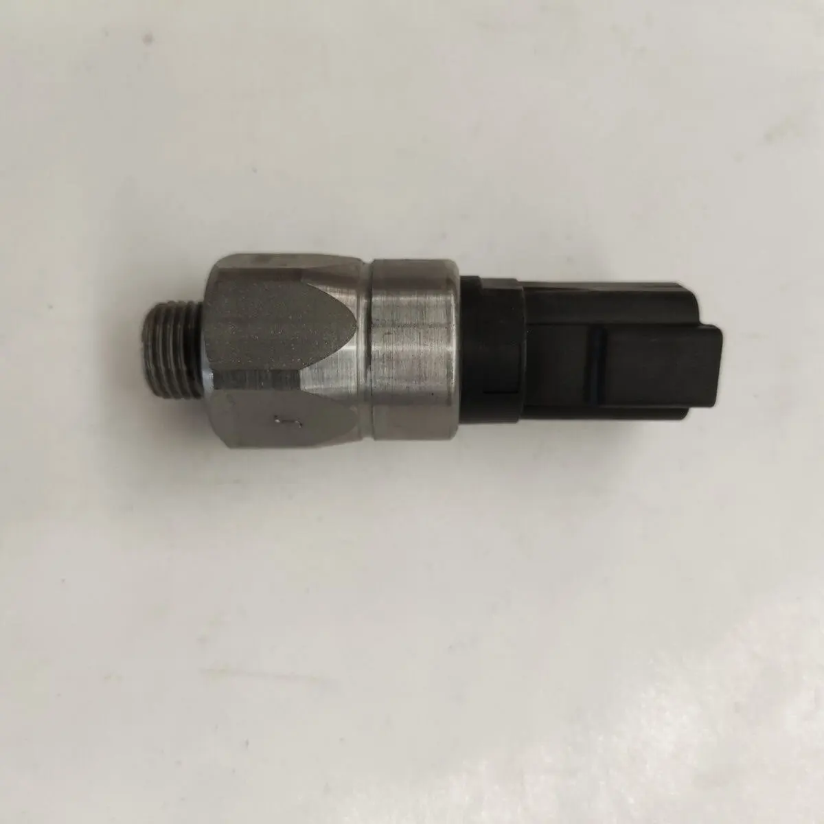 for XCMGs Excavators Parts XCMG Excavator Spare Parts Pressure Sensor 1.5mpaXE150XE215