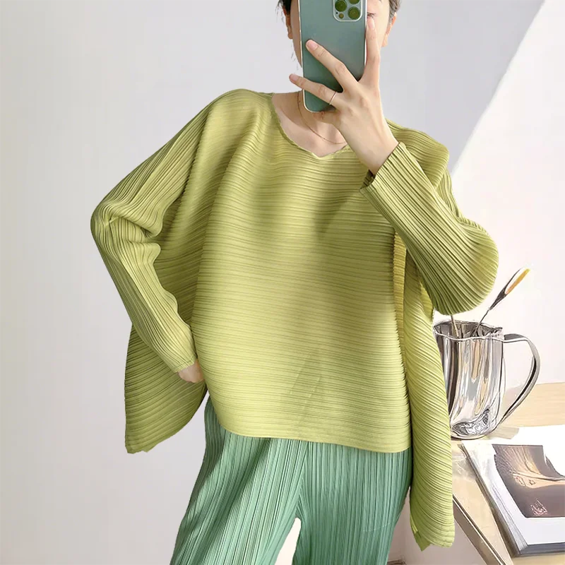 

Miyake Long-sleeved T-shirt Women's Fall New Top Loose Thin Pullover Simple Casual Stretch Korean Women's Clothing Wrinkle-Free