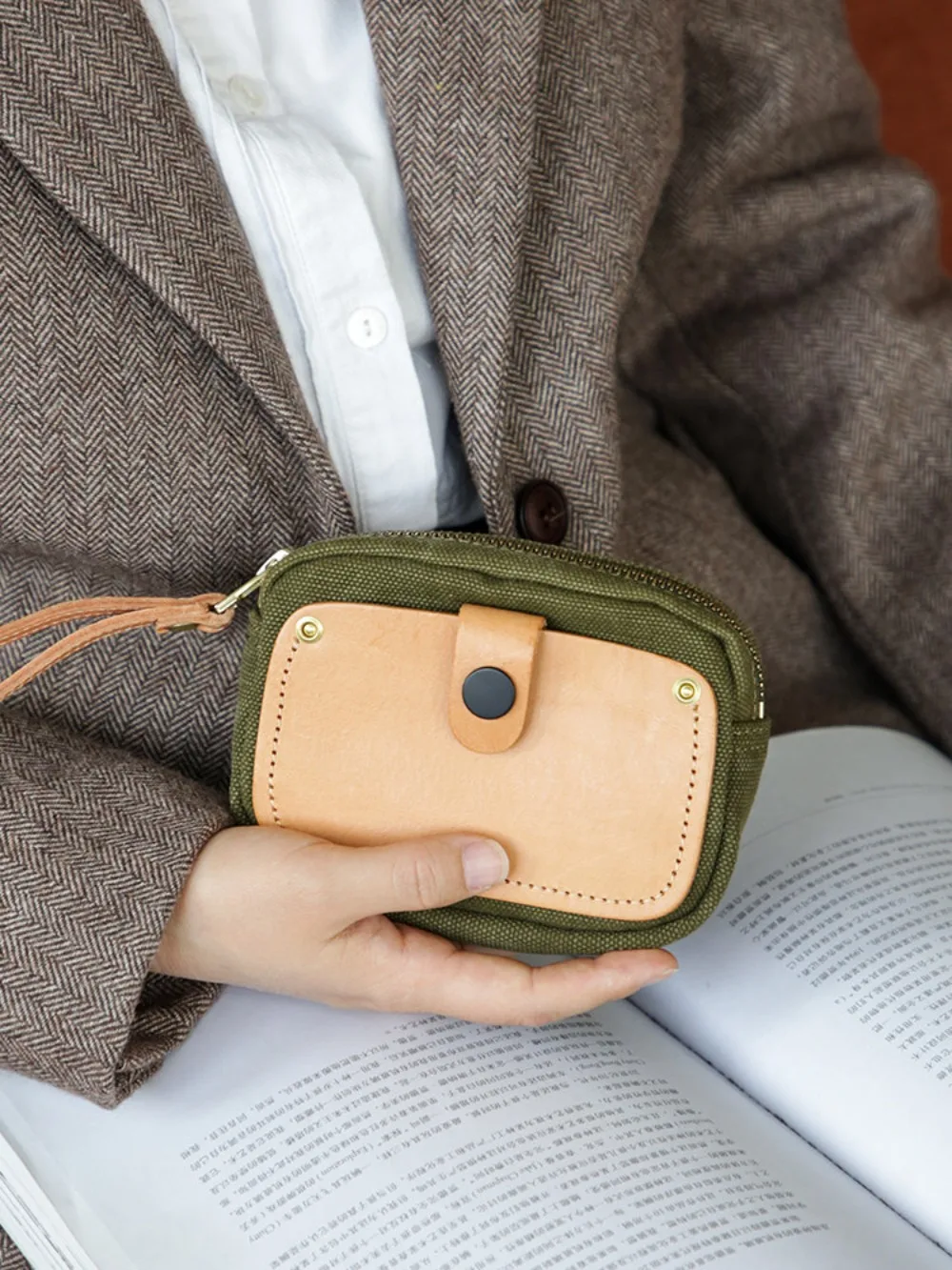 

Vintage Handmade Genuine Leather & Canvas Color-Blocked Card Holder, Top Grain Leather Coin Purse, Portable Storage Bag