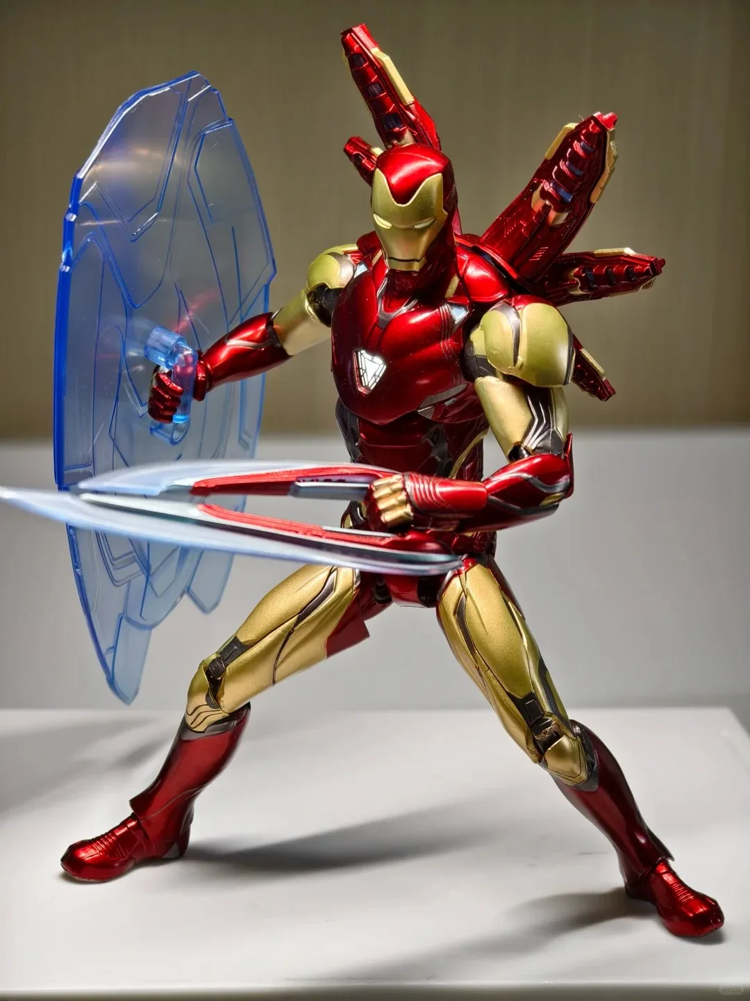 

Movie Avengers Endgame Iron Man Mark85 Action Figure 1/10 Iron Man Mk85 Gift Packs Ornament For Boys Birthday Gift