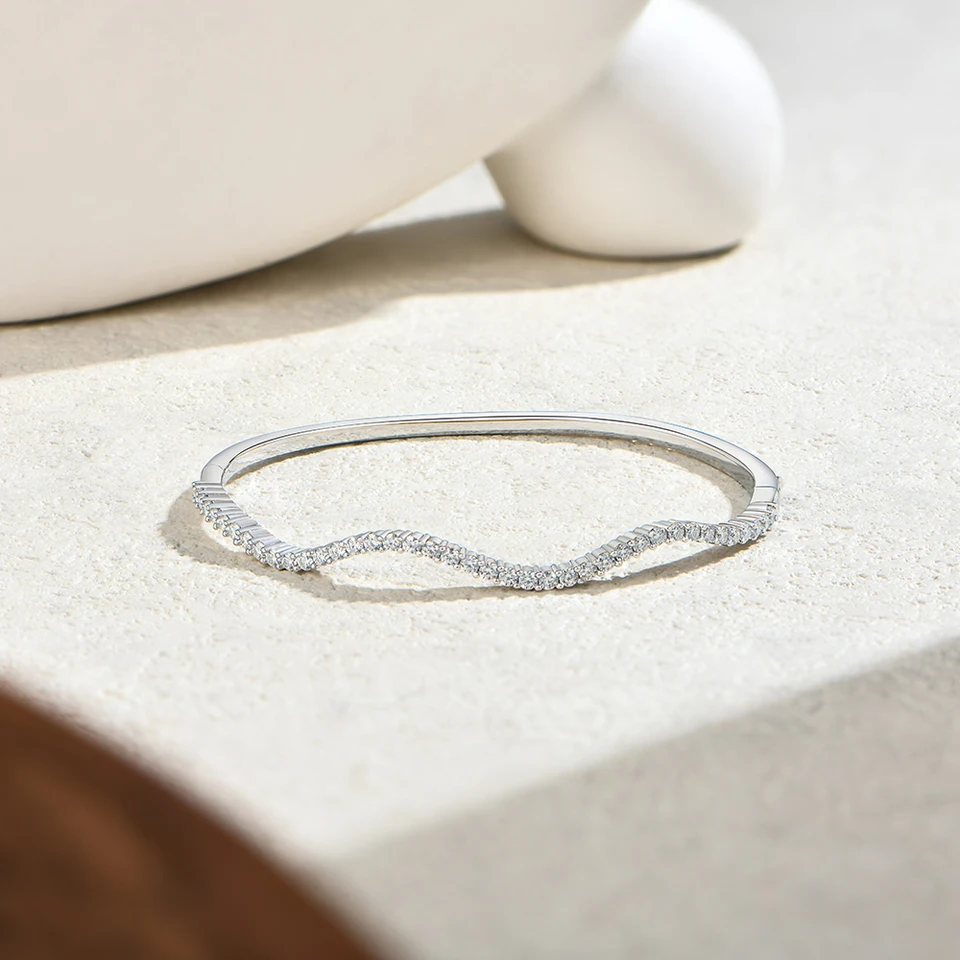 Minty Box 925 Silver Moissanite Bangle Bracelet