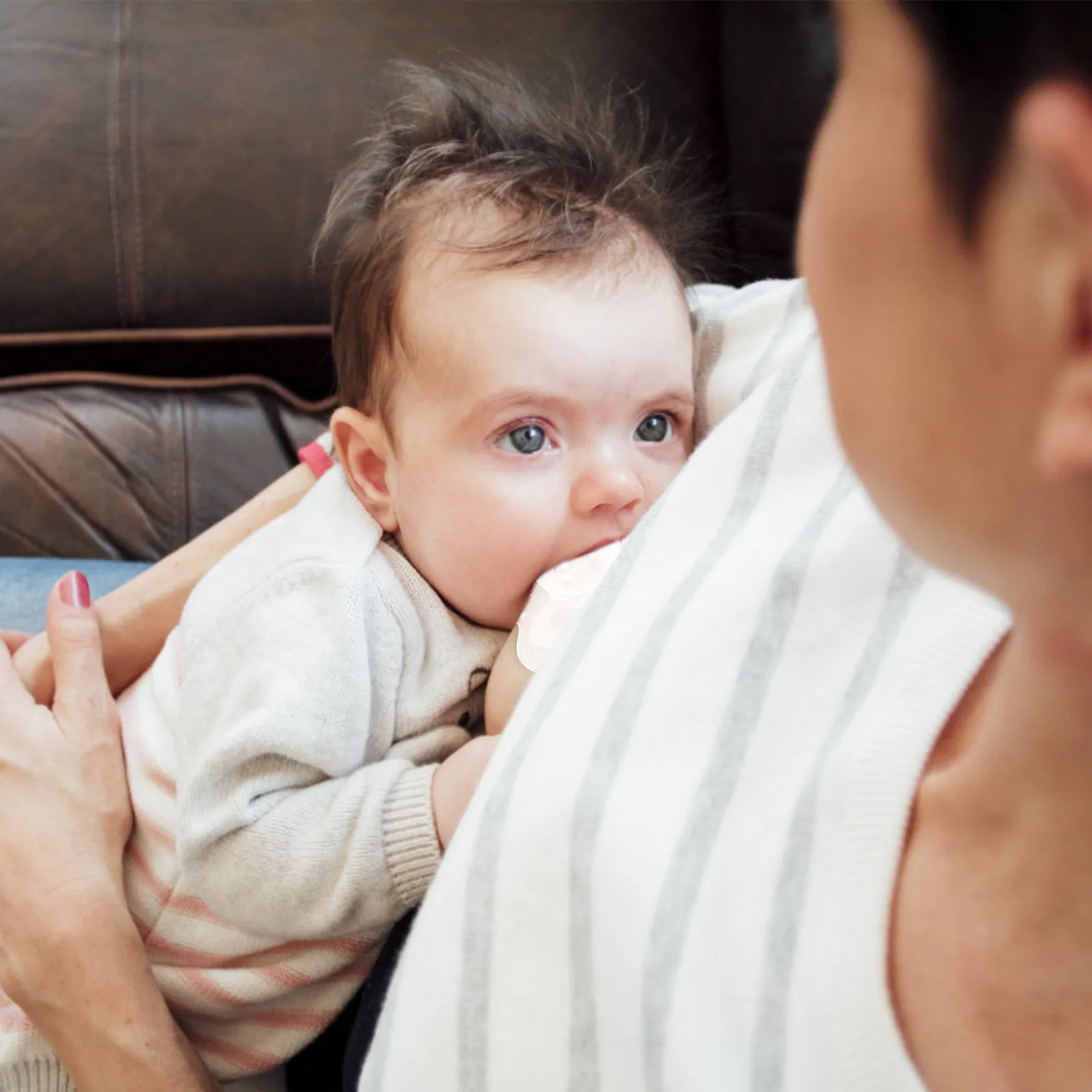 

Силиконовые накладки для груди при раздражении сосков: контроль естественного потока, термостойкие